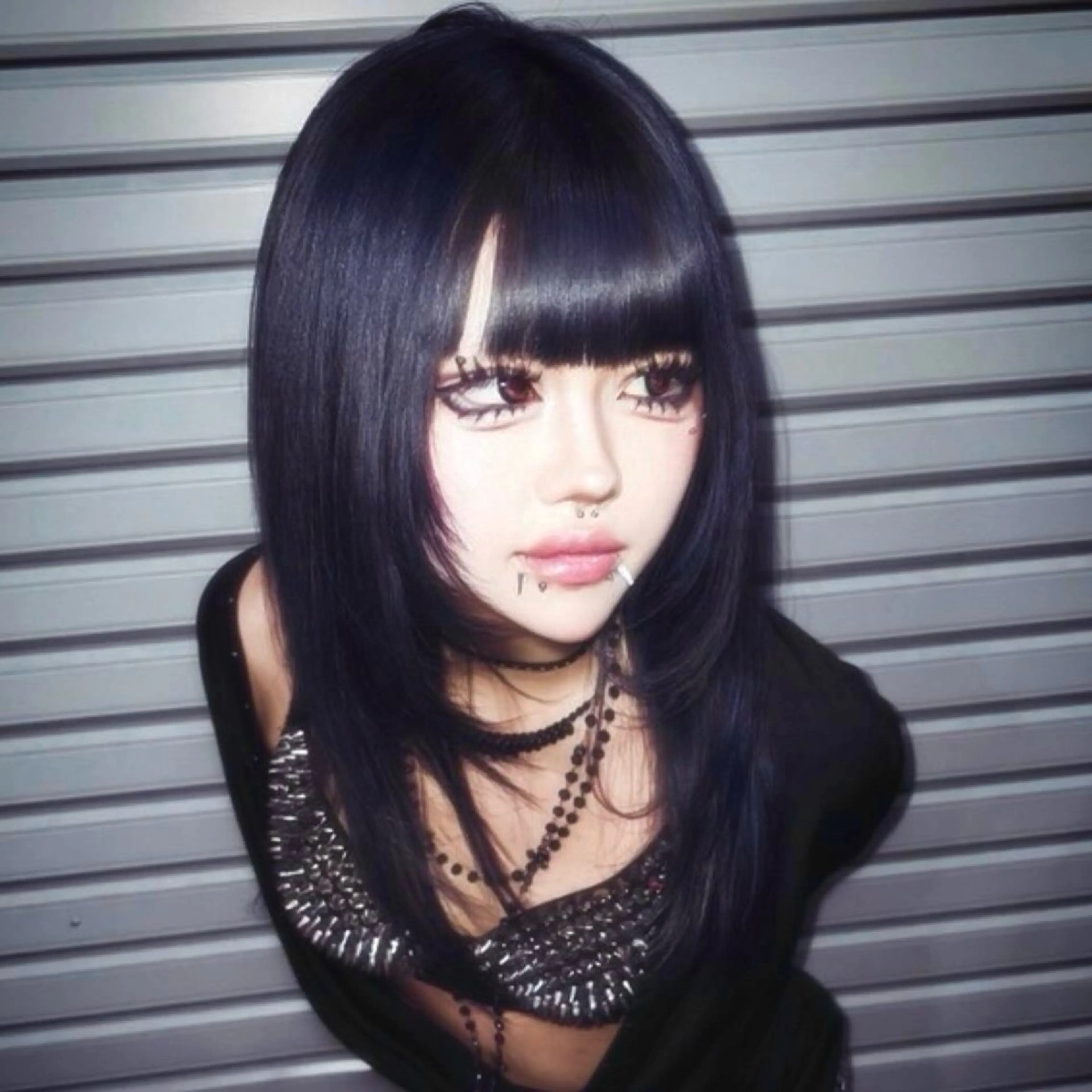 ロング カラー ヘアカラー にちか /似合う個性派カラーのヘアスタイル