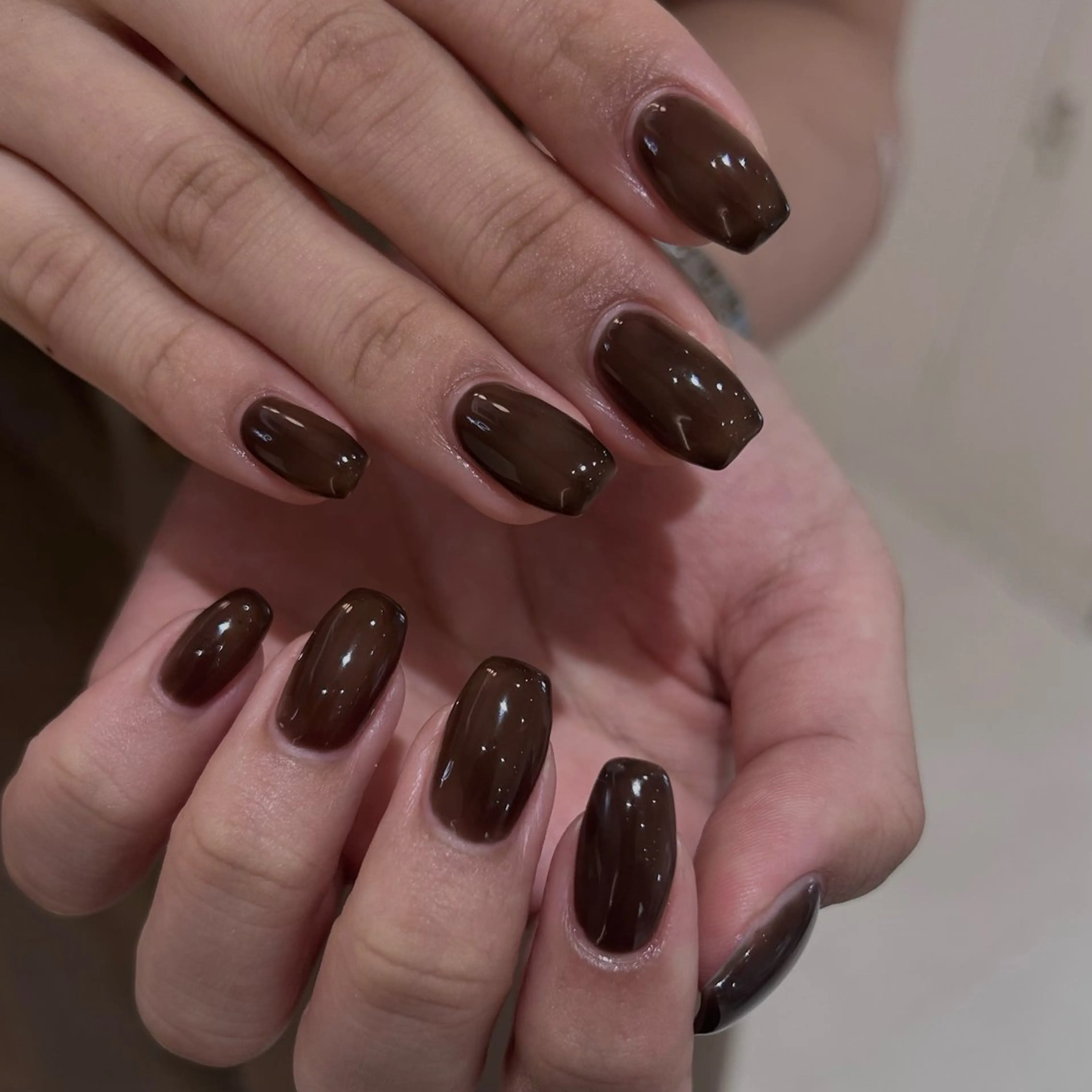 ネイル ハンドネイル mikoto 🎀 艶々美フォルムのネイルデザイン