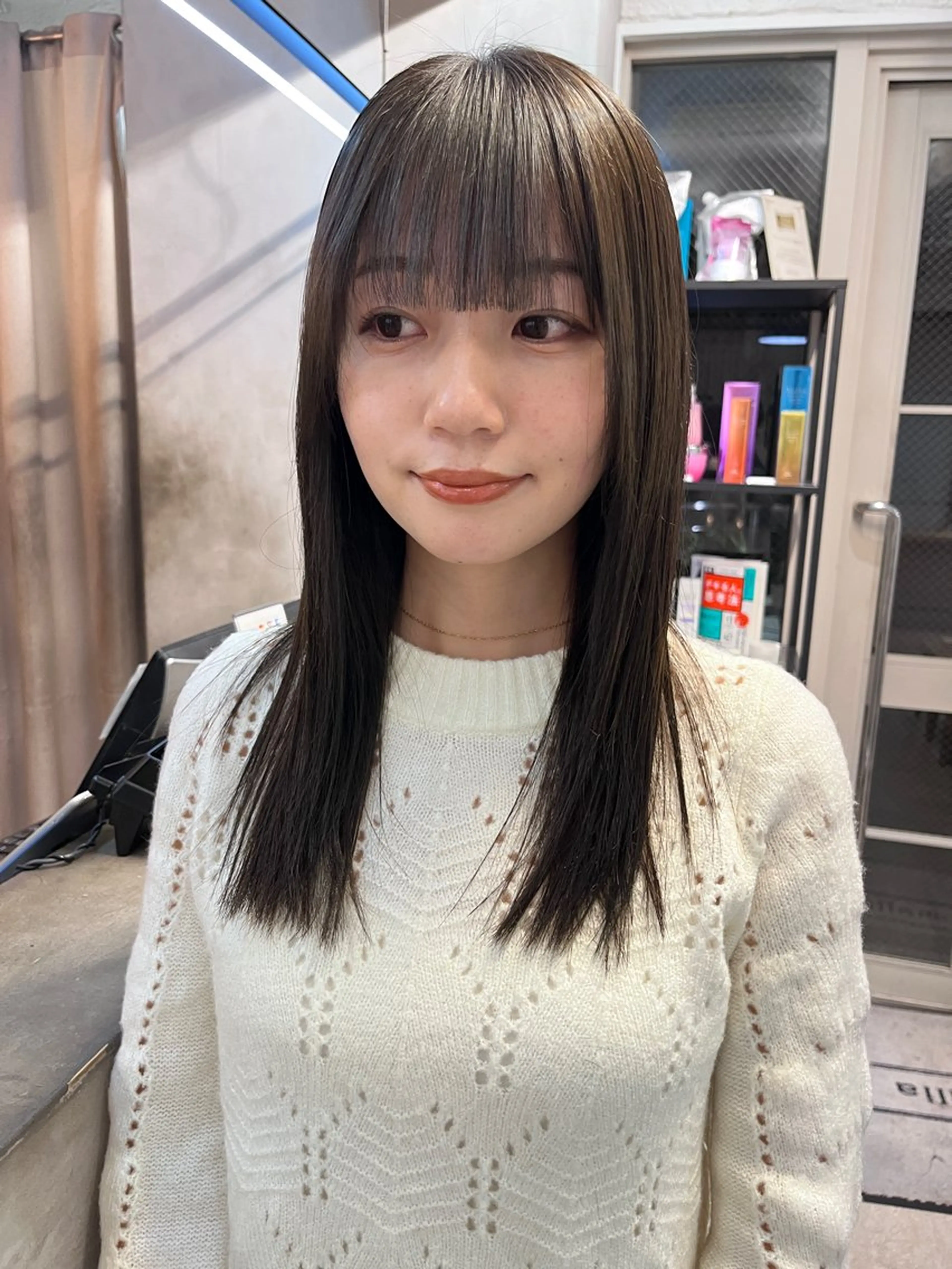 セミロング カラー 透明感カラー 赤み消しカラー/ ナチュラル/トモキのヘアスタイル