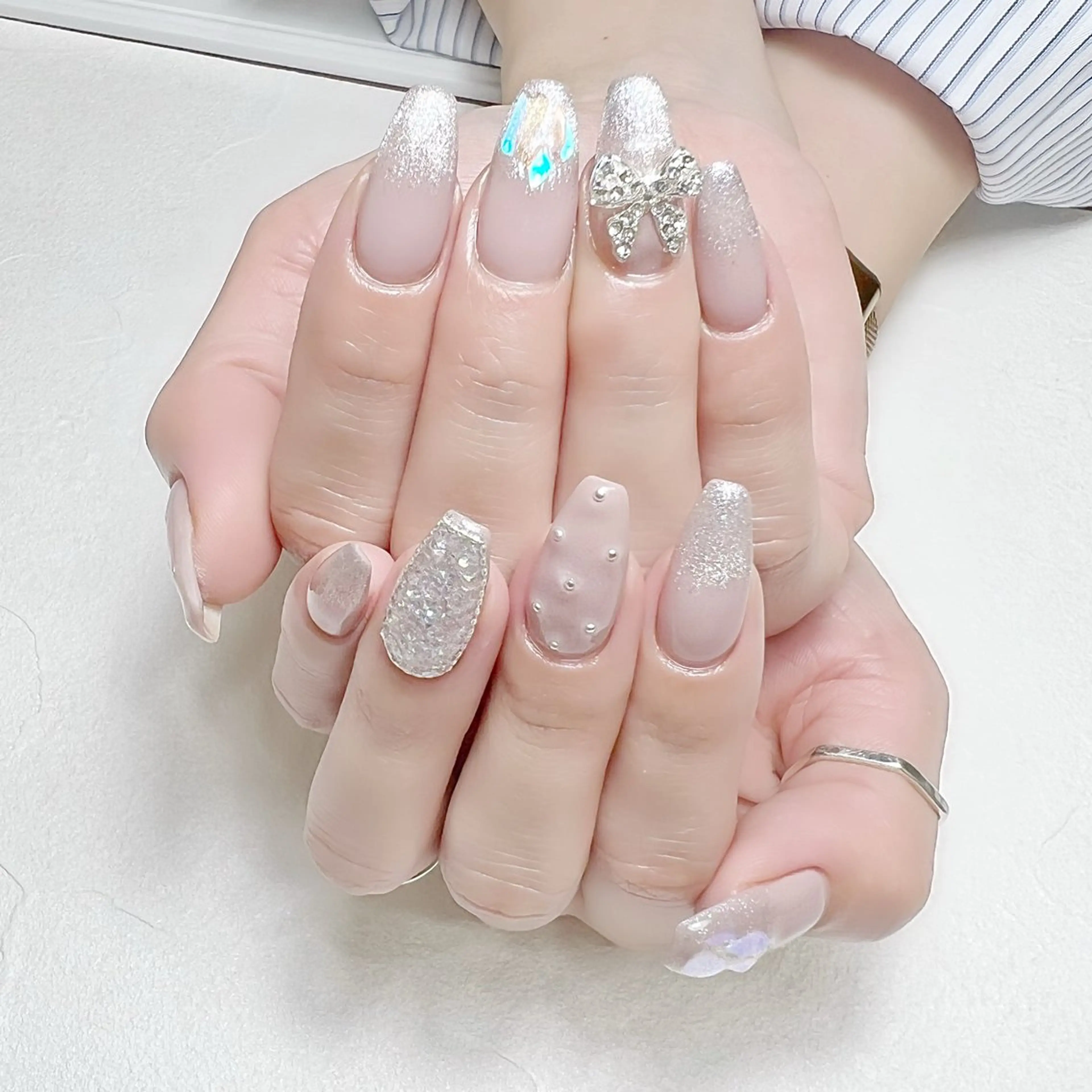 ネイル グラデーション マグネットネイル 持ち込み リボン rouse nail RISATOのネイルデザイン