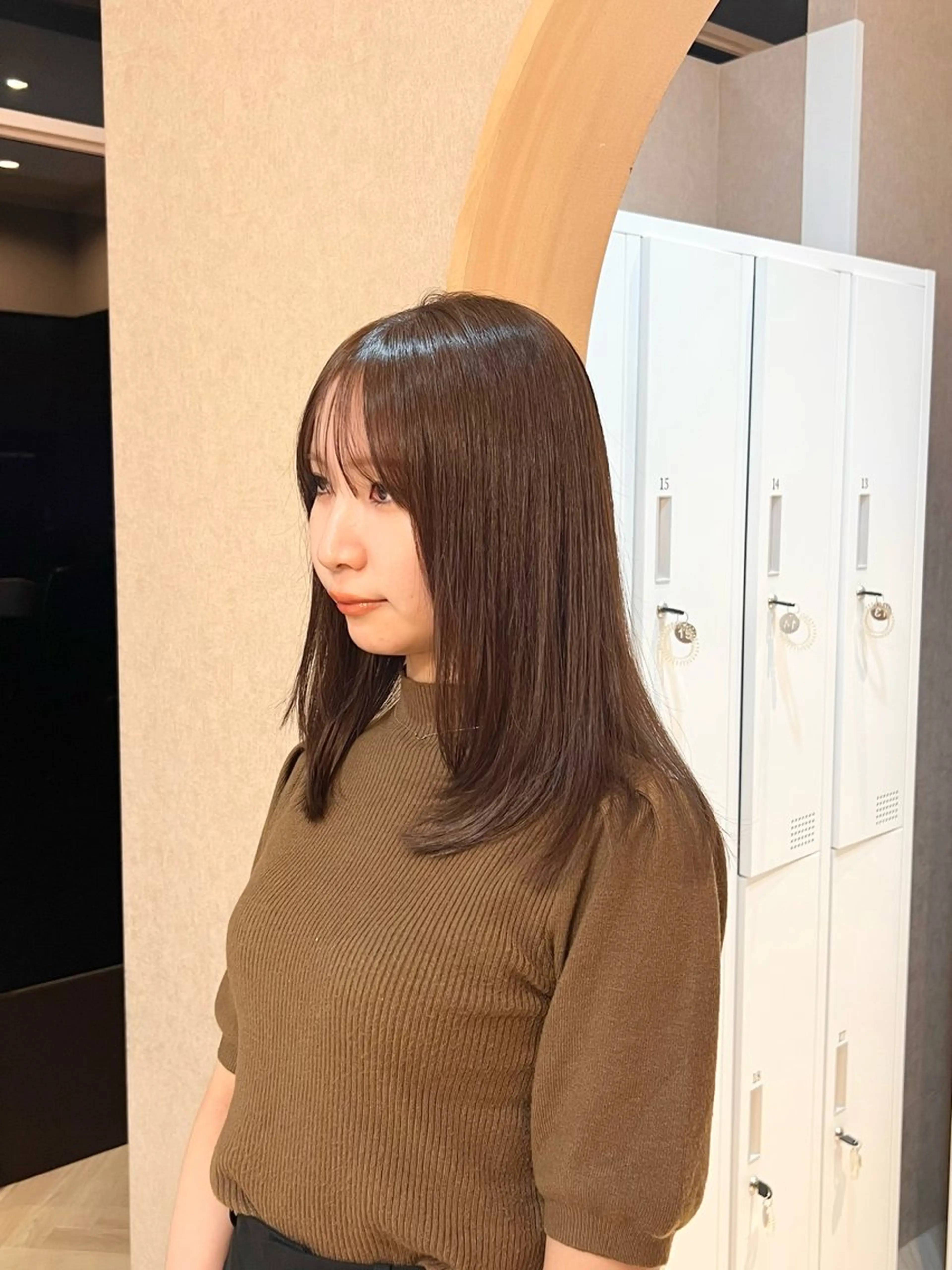 セミロング カラー 透明感カラー トリートメント ヘアカラー トリートメント 艶カラー/透明感 /ヒグチアオイのヘアスタイル