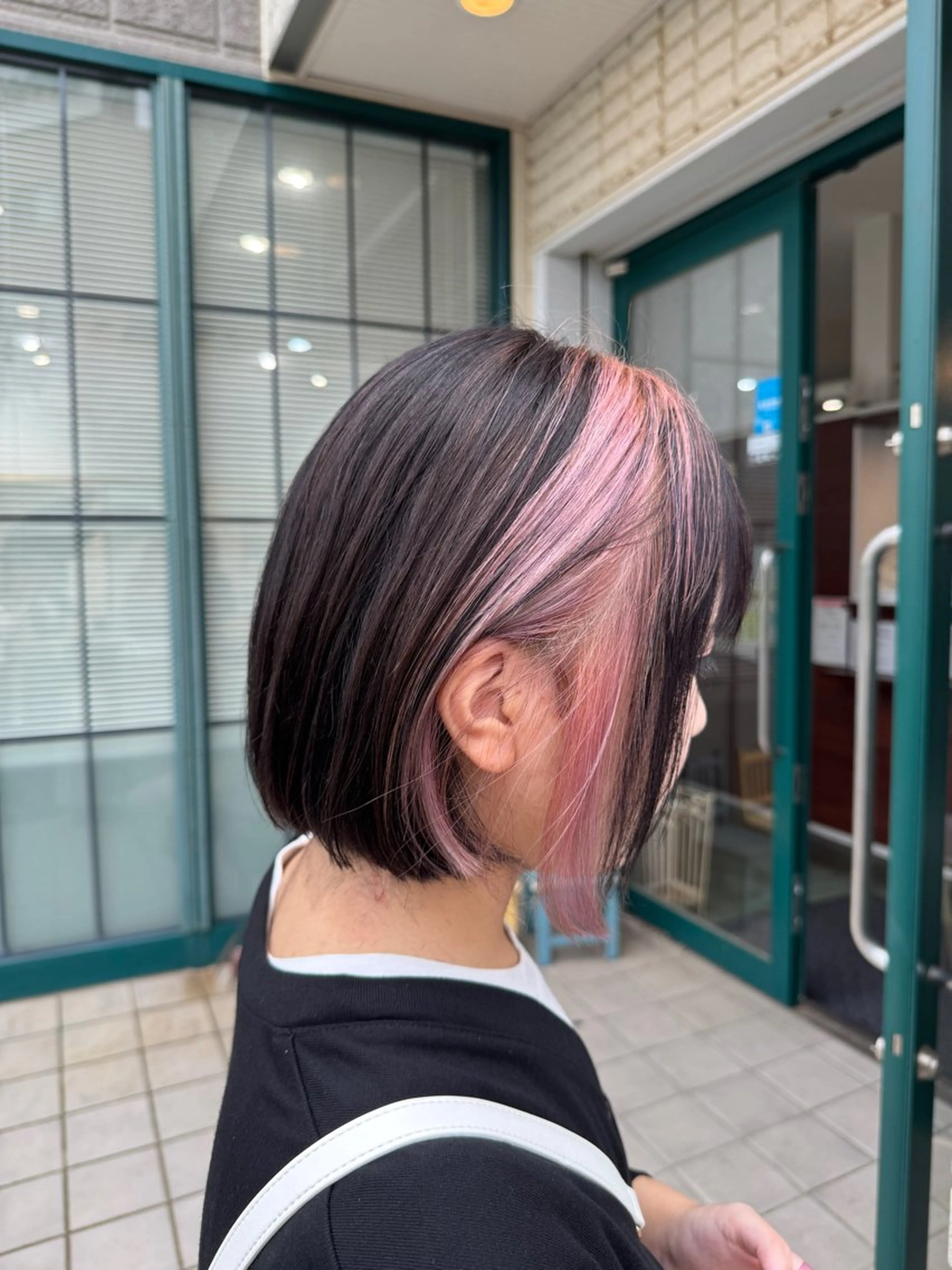 ミディアム カラー 大塚 しおりのヘアスタイル