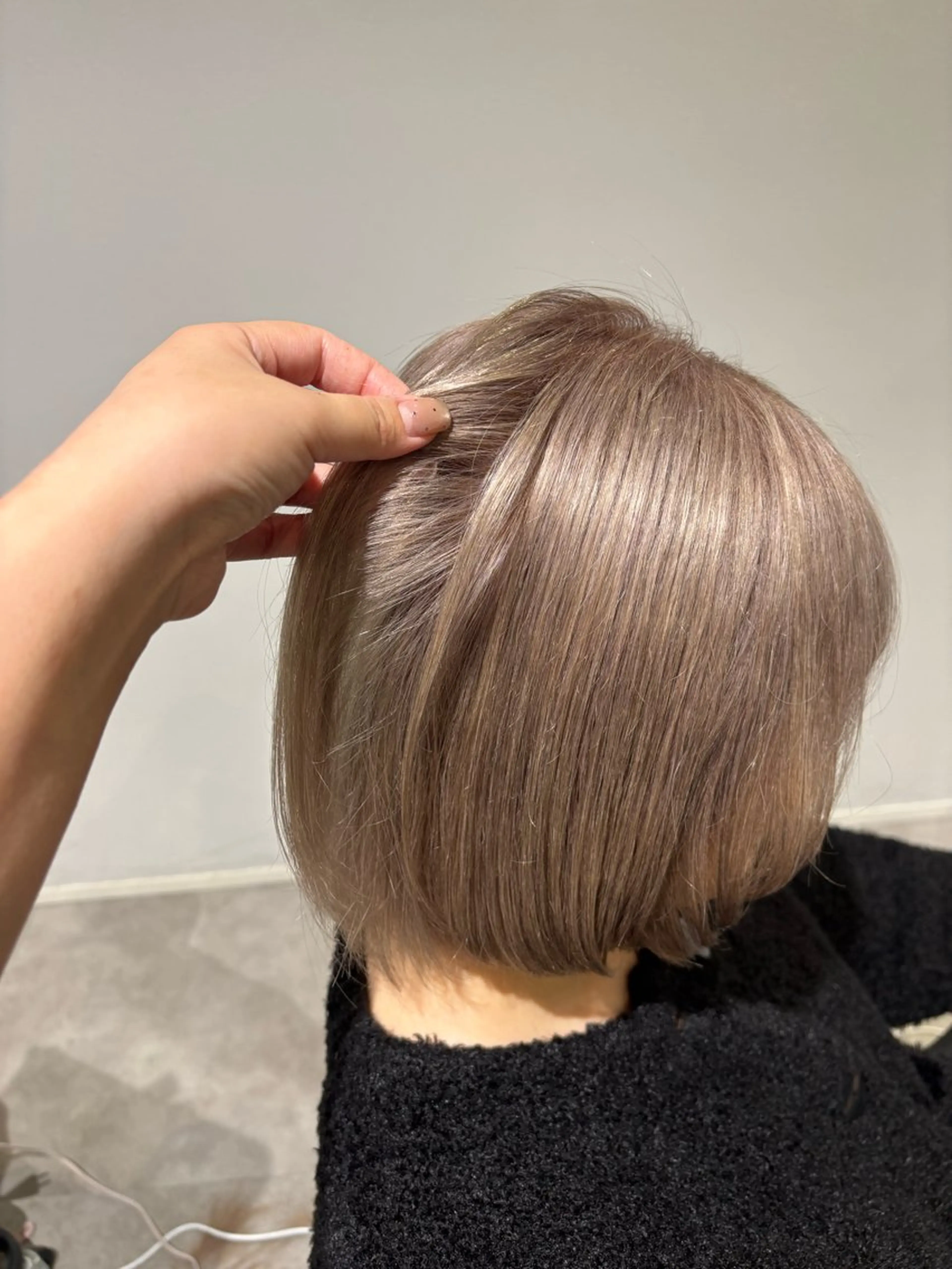 ミディアム ヘアカラー トリートメント YURINO /ボブ ベージュ/ハイトーンのヘアスタイル