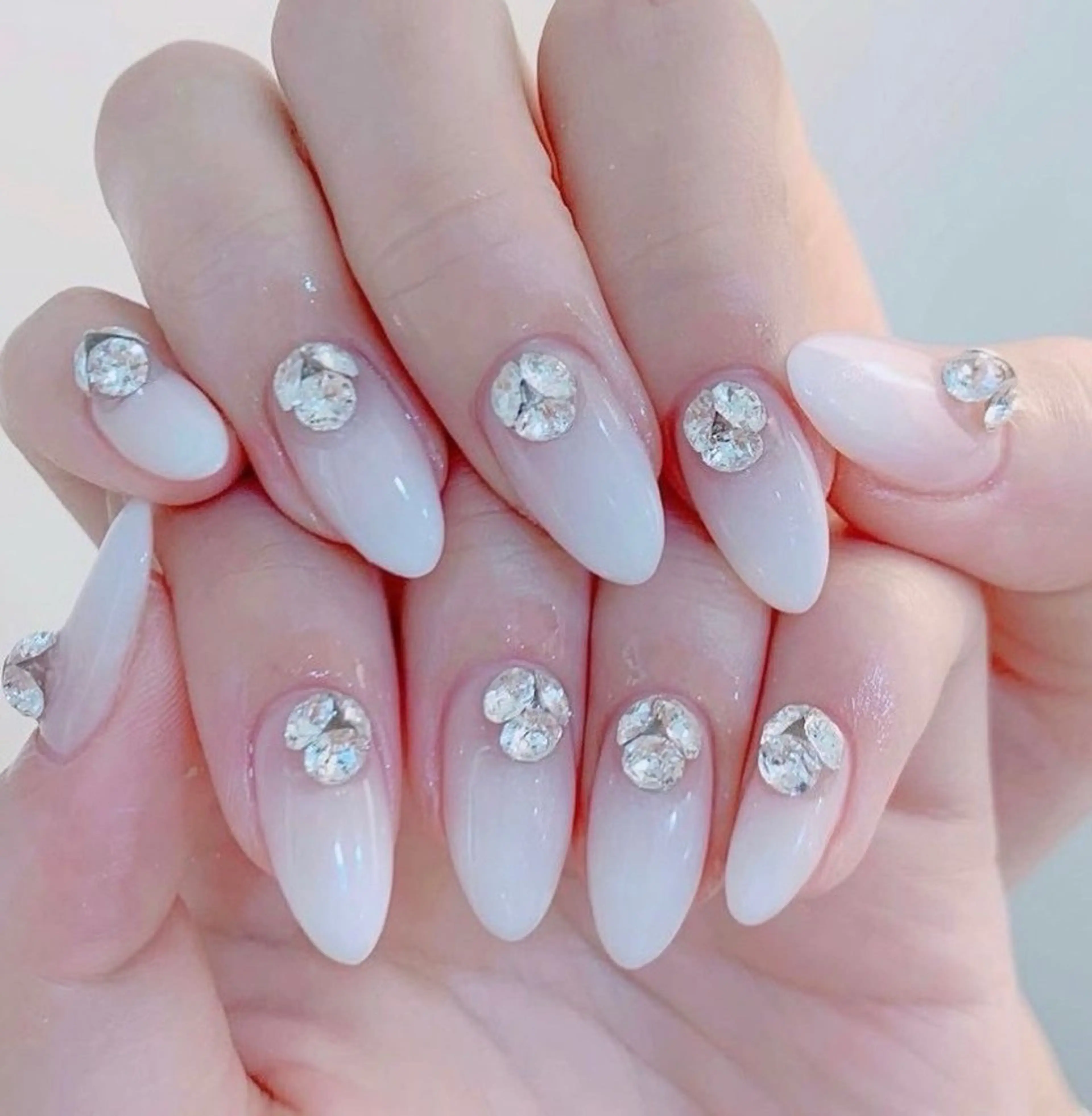 ネイル ☁️Yun nail Rin☁️のネイルデザイン