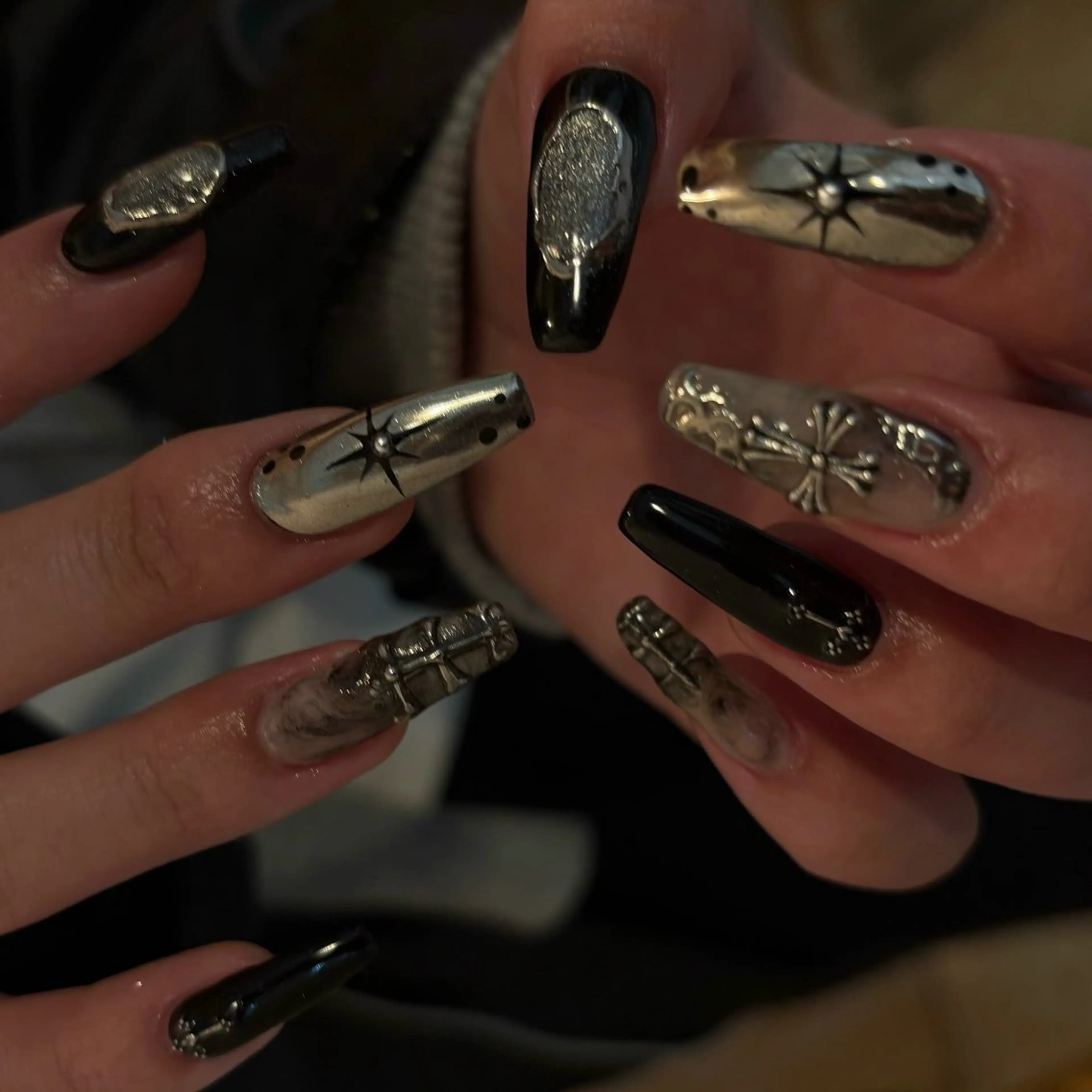 ネイル ハンドネイル フットネイル yuri / 個性派nailのネイルデザイン