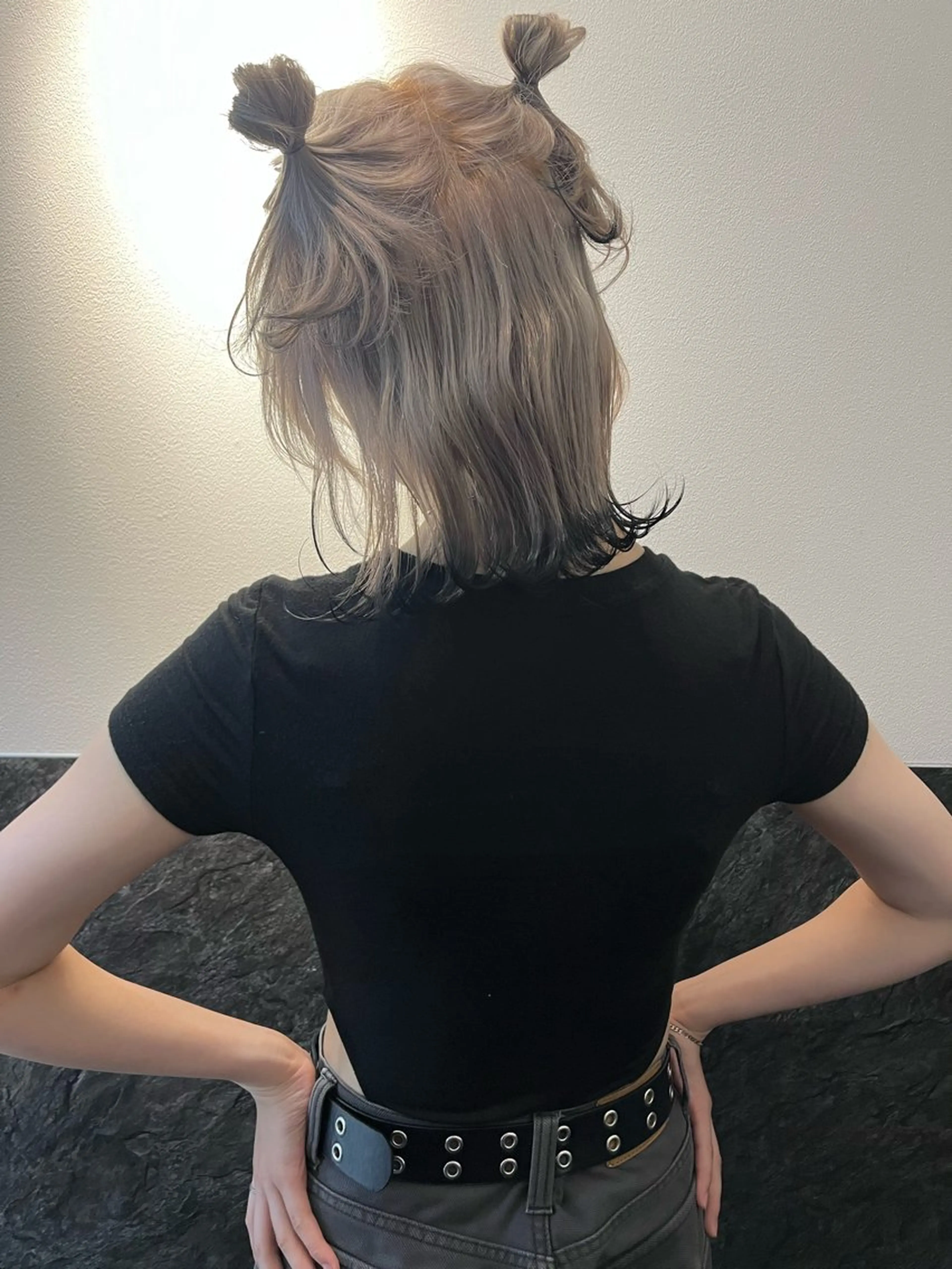 ミディアム カラー dao/ミルクティー /ブラウン/ブロンドのヘアスタイル