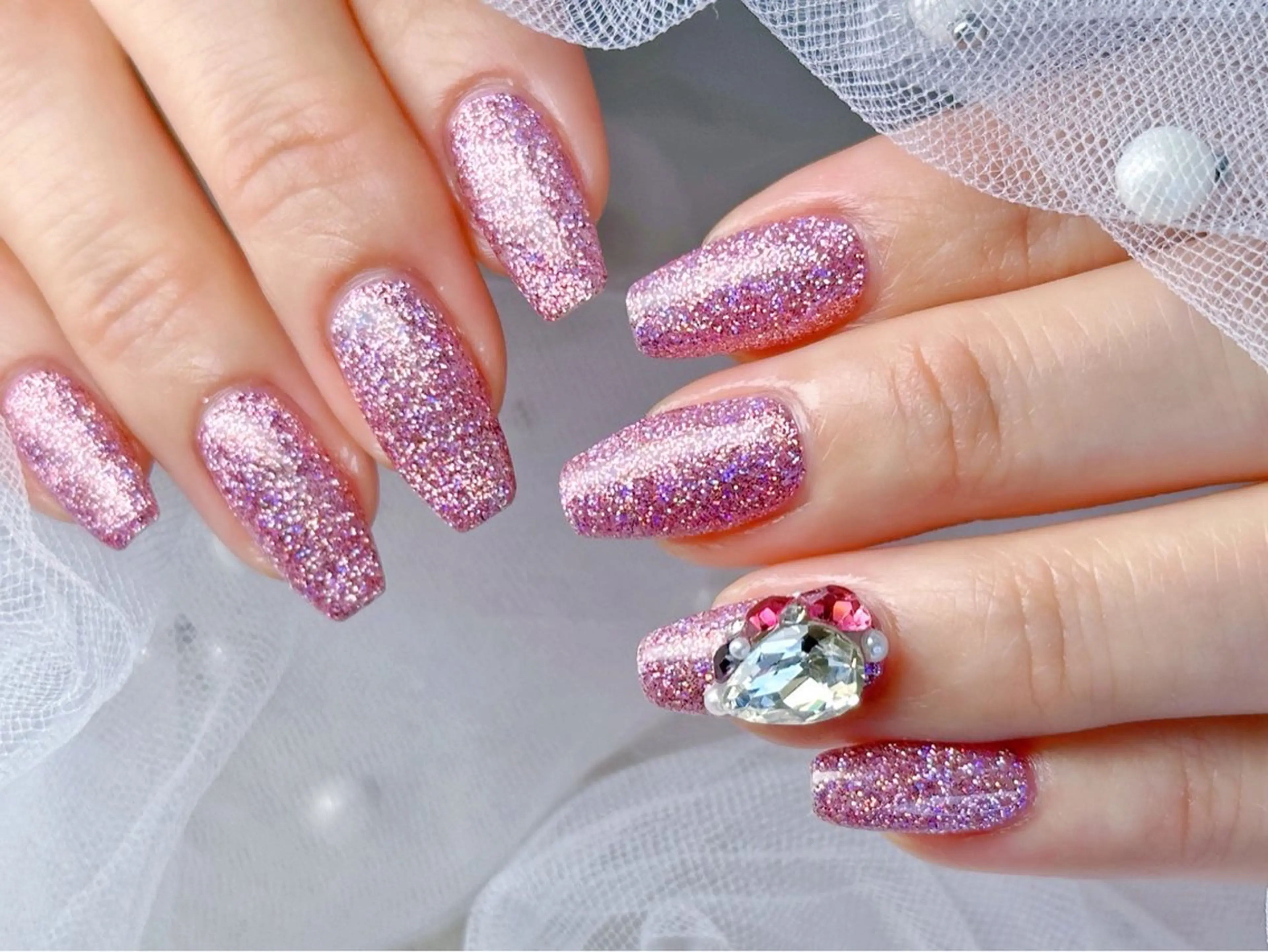 ネイル ラメ(グリッター) ピンク Jebel Beauty Miuの眉毛・アイブロウイメージ