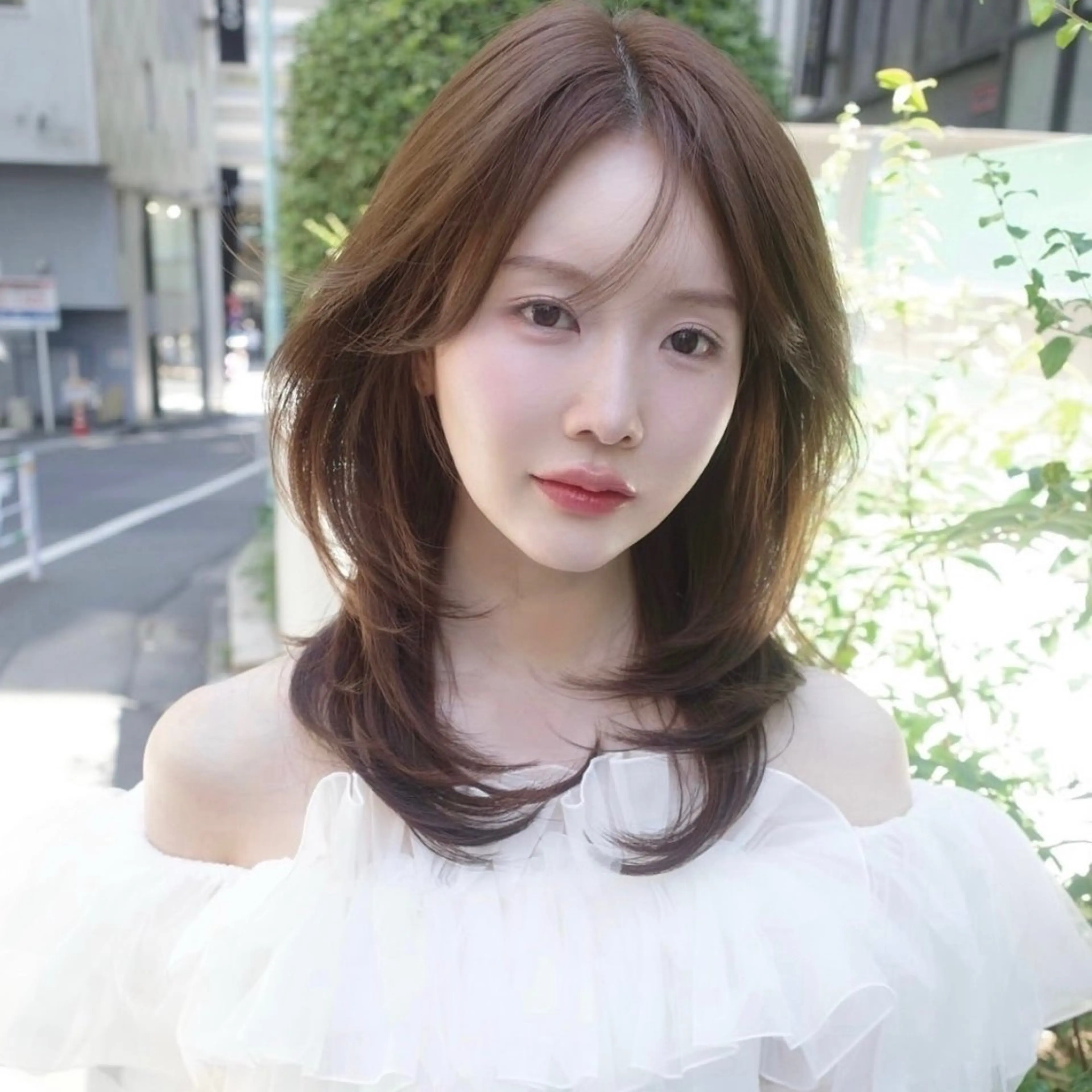 ミディアム くびれヘア 顔周りカット ハイレイヤー 韓国風ヘア レイヤーカット カット ヘアカラー がわ/ハイレイヤー /ハイトーンカラーのヘアスタイル