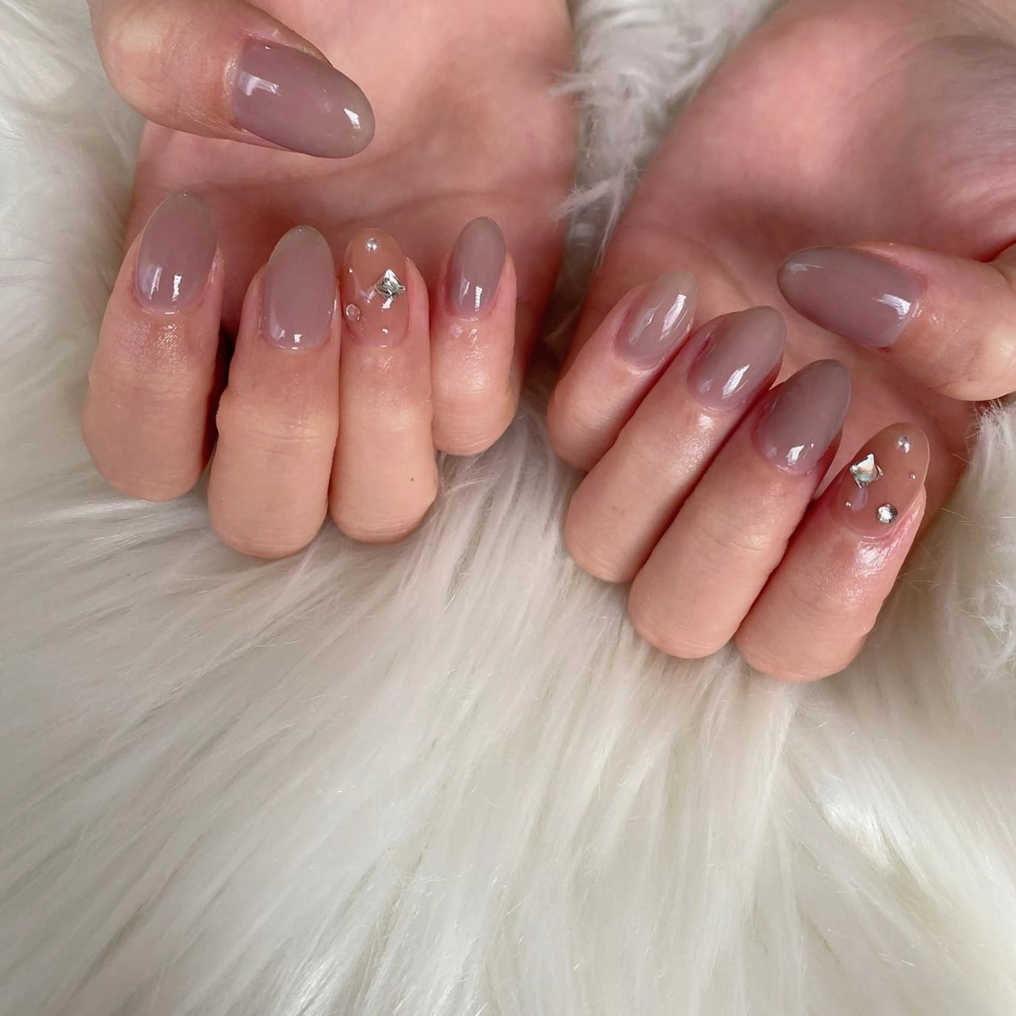 ネイル ハンドネイル 西岡 杏のネイルデザイン