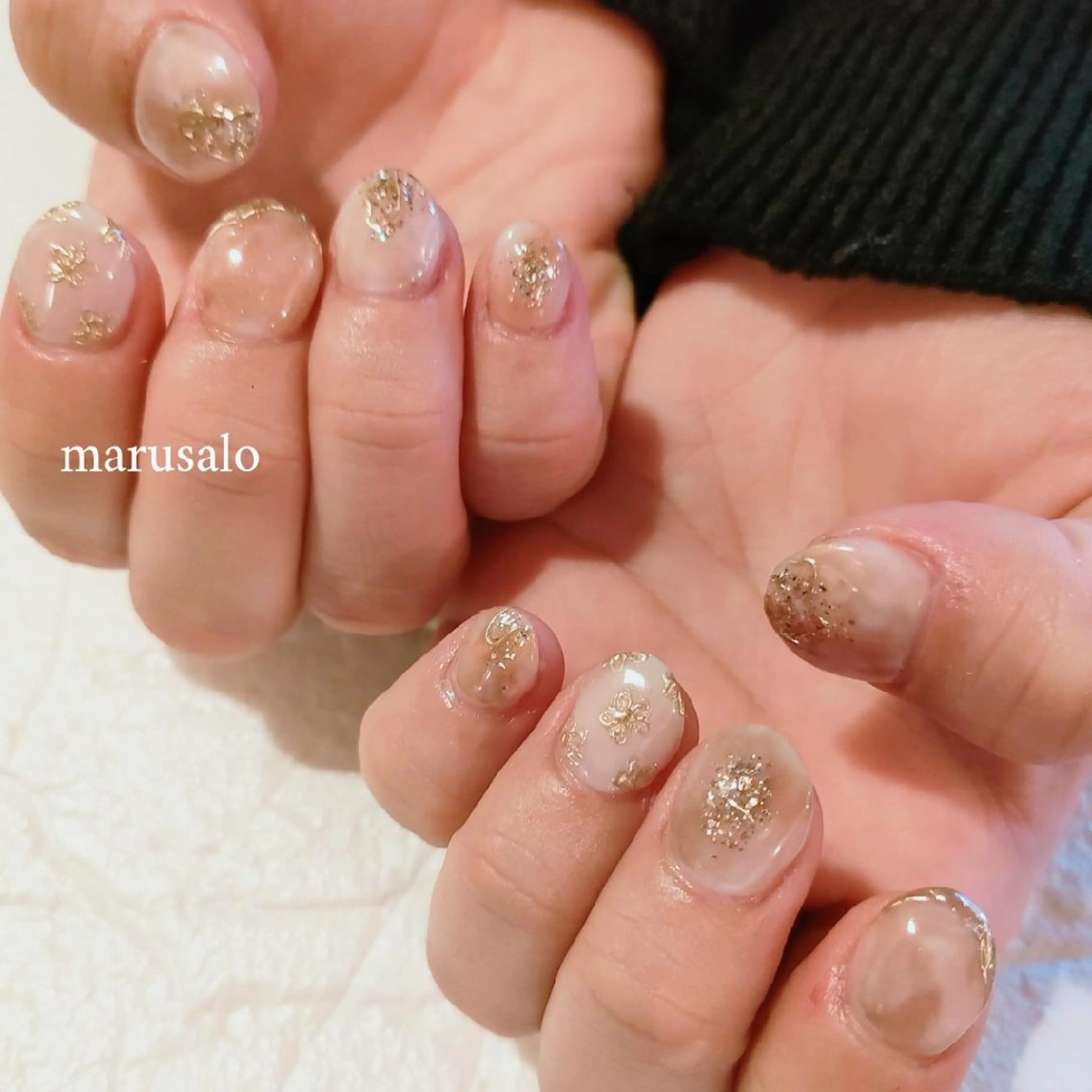 ネイル フラワーネイル ミラーネイル ニュアンスネイル ブライダルネイル 冬ネイル ハンドネイル marusalo nailのネイルデザイン