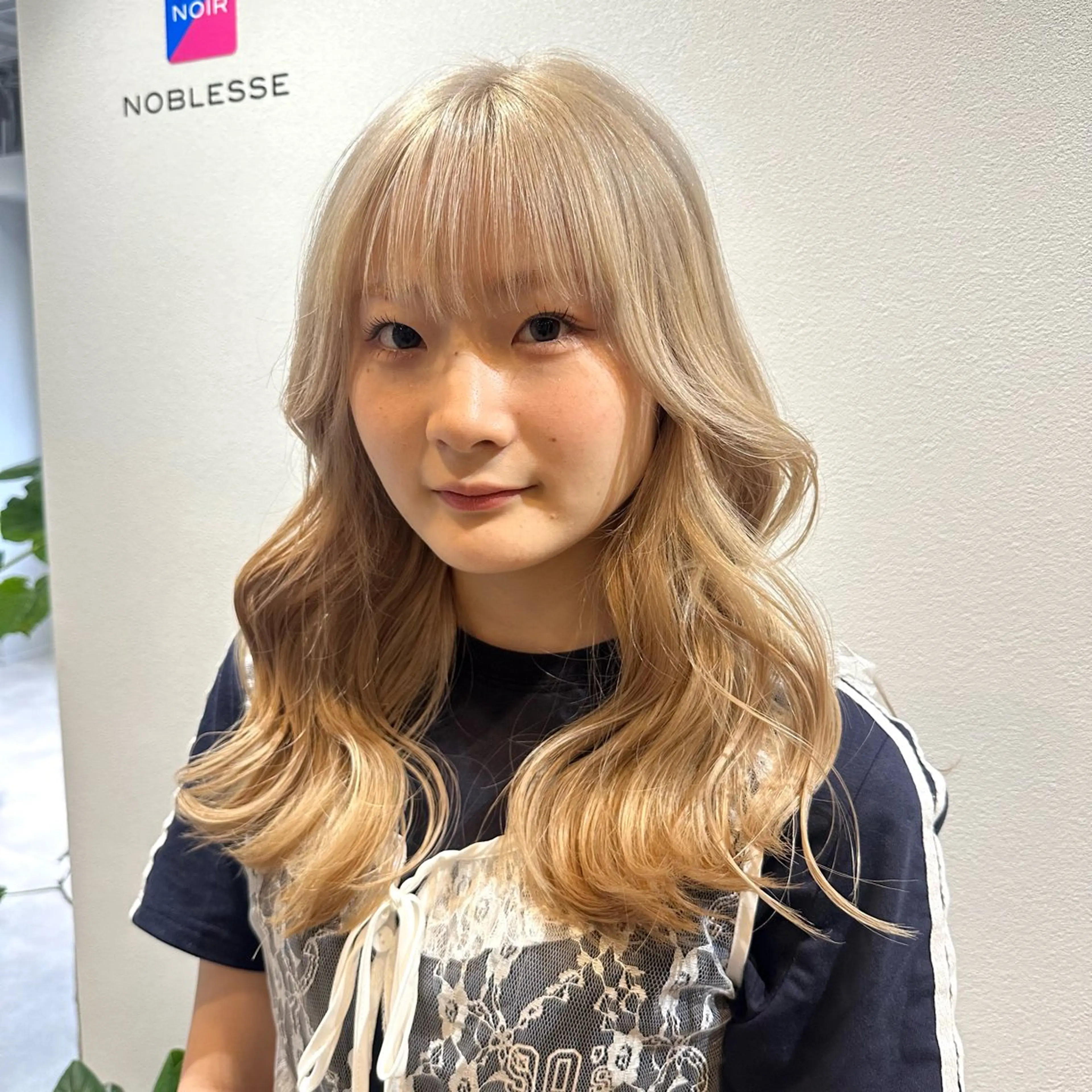 セミロング カラー カット ヘアカラー トリートメント ハイトーン/ウルフ/ レイヤー/Asukaのヘアスタイル