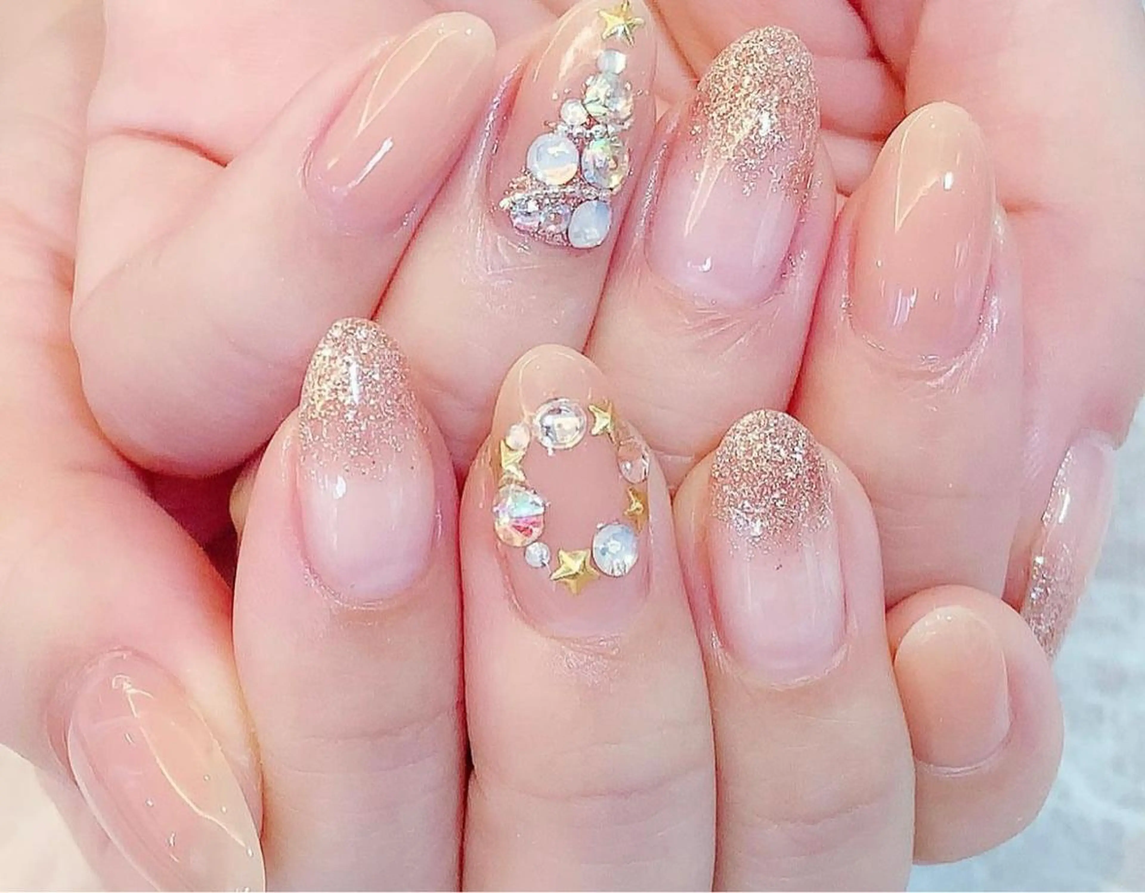 ネイル ハンドネイル リ サのネイルデザイン