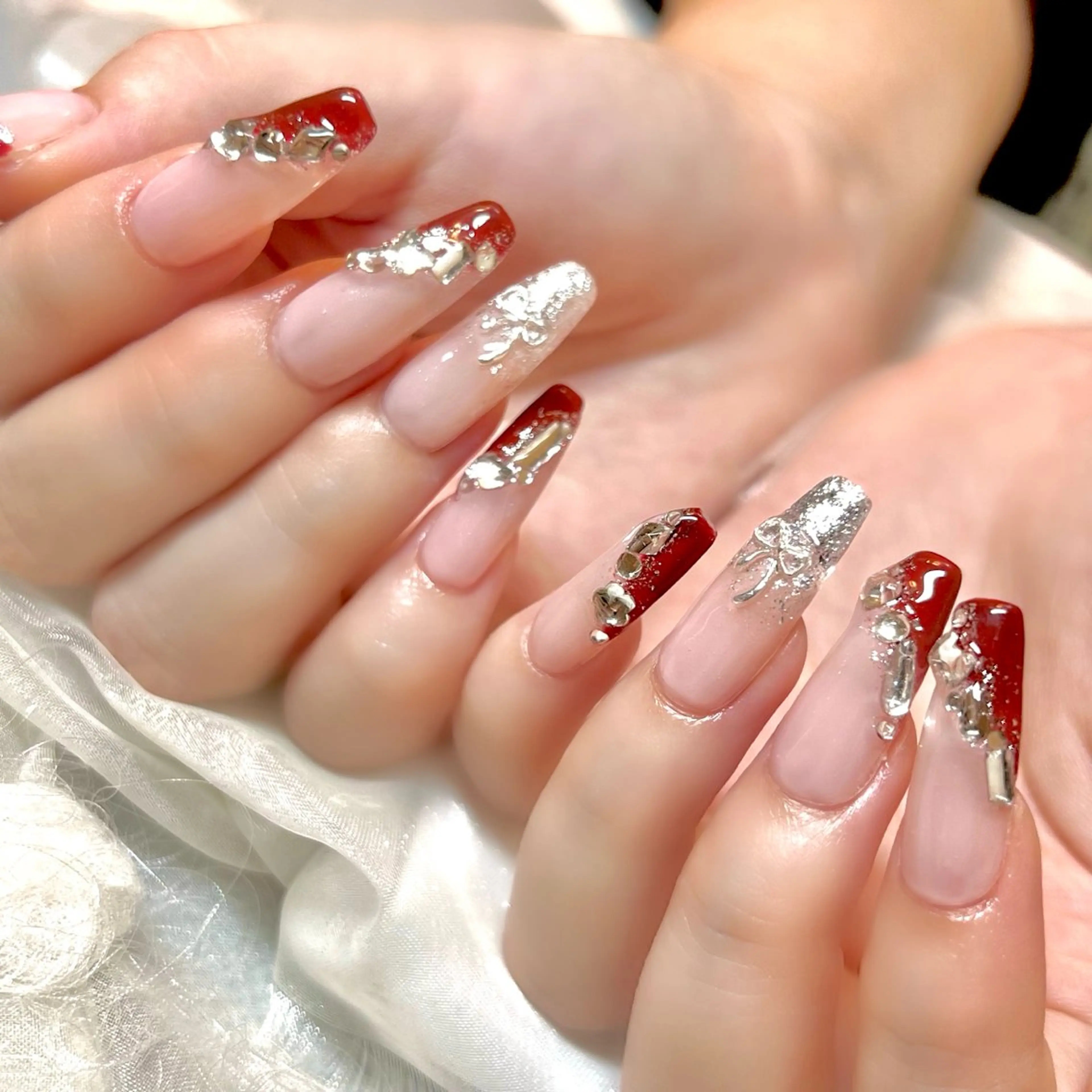 ネイル アートネイル オーロラネイル ジェルネイル 韓国ネイル ロングネイル ハンドネイル clover nailのネイルデザイン