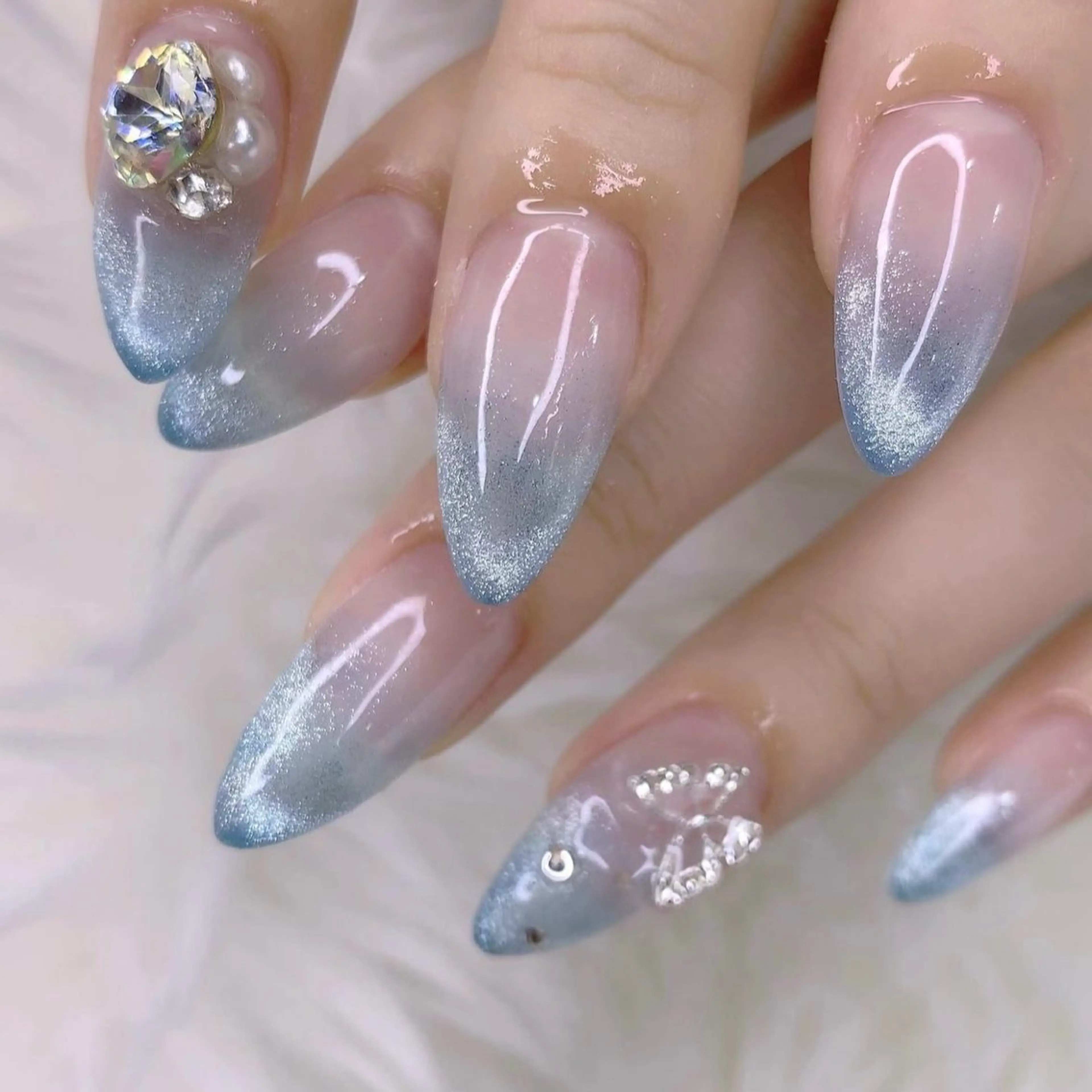 ネイル 渋谷ビュレネイル Kaoruのネイルデザイン