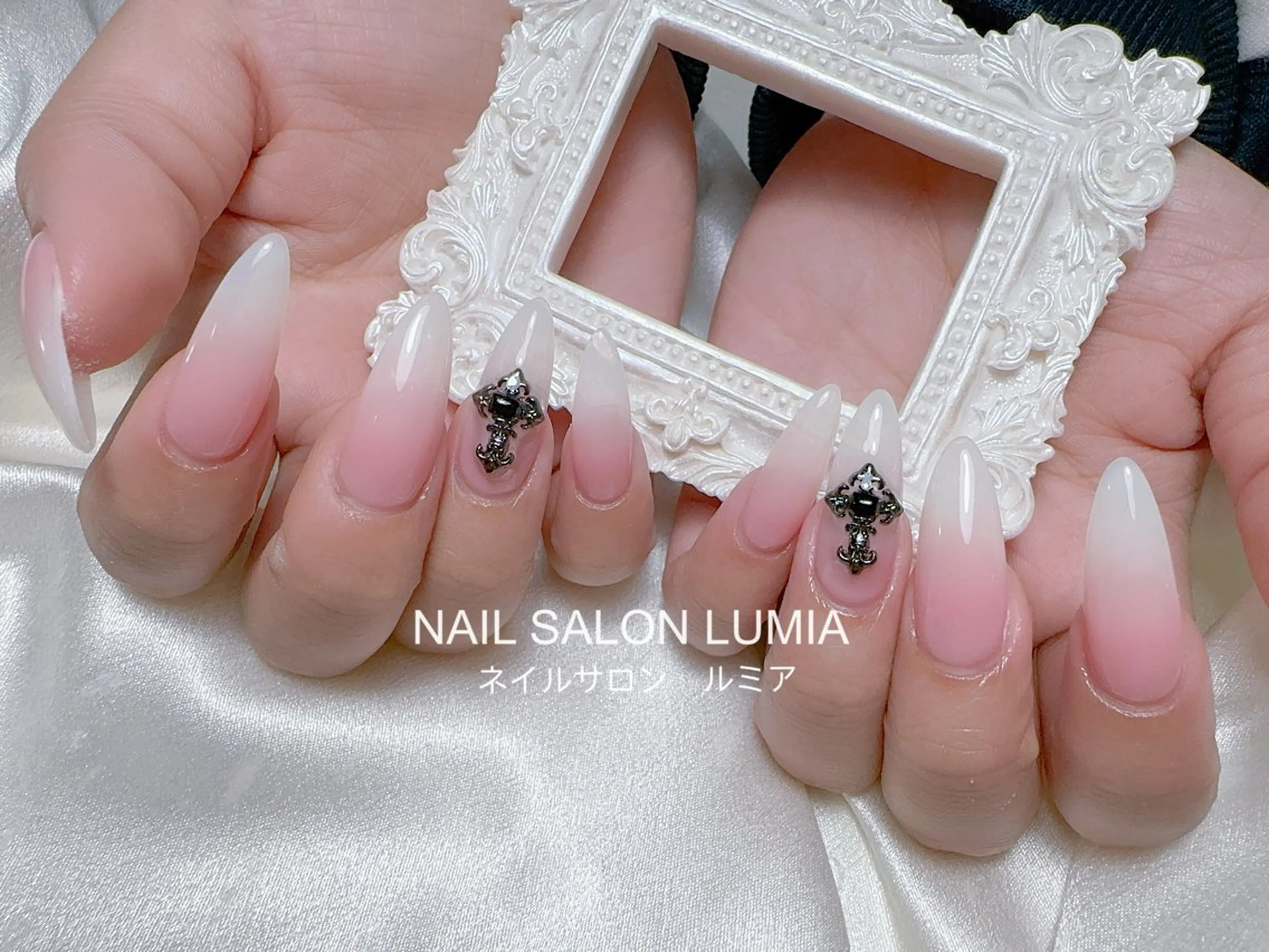 ネイル ハンドネイル ネイルサロン ルミア Lumia 店長のネイルデザイン