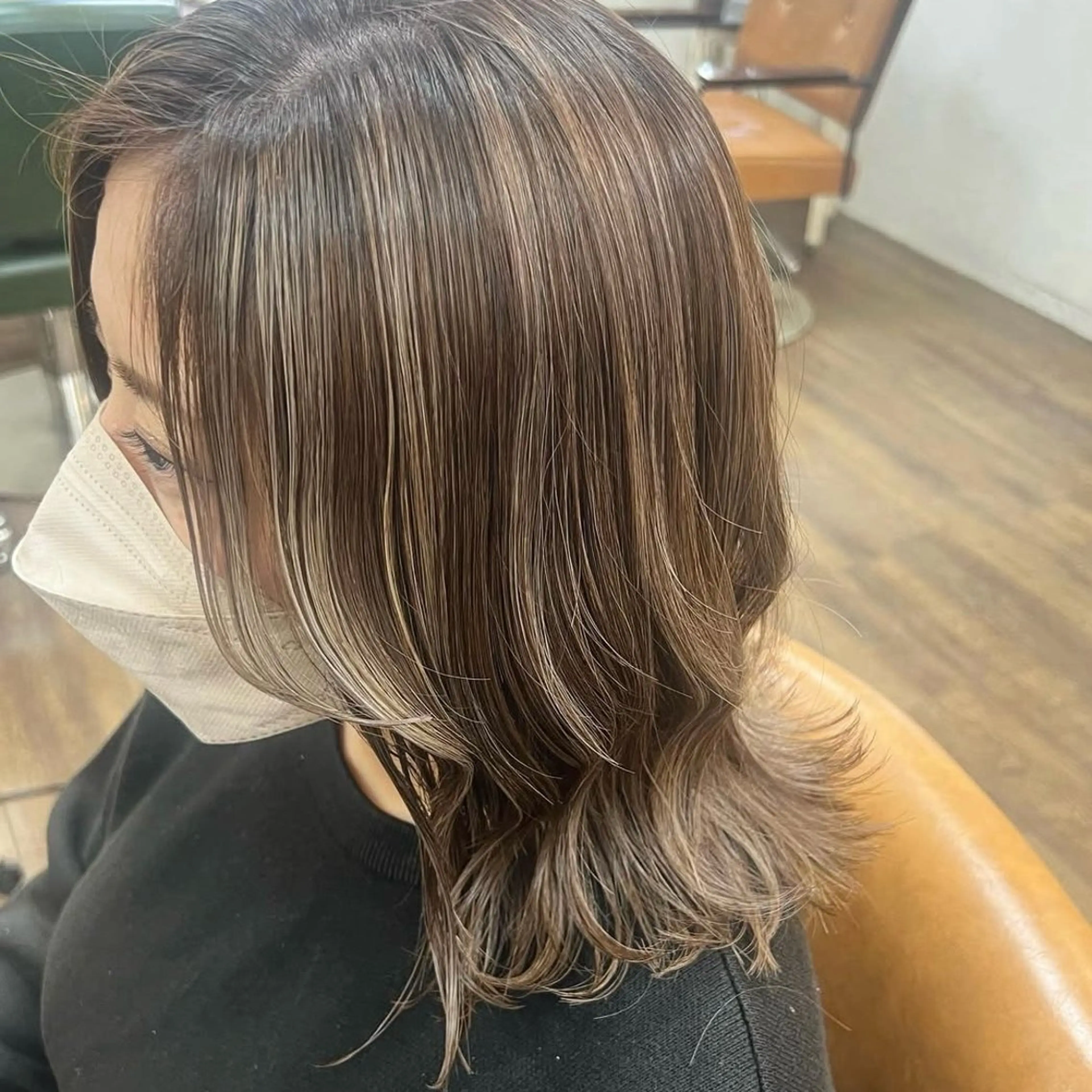 カラー ハイライトカラー 三宅　デザインカラー 透明感カラー✨のヘアスタイル