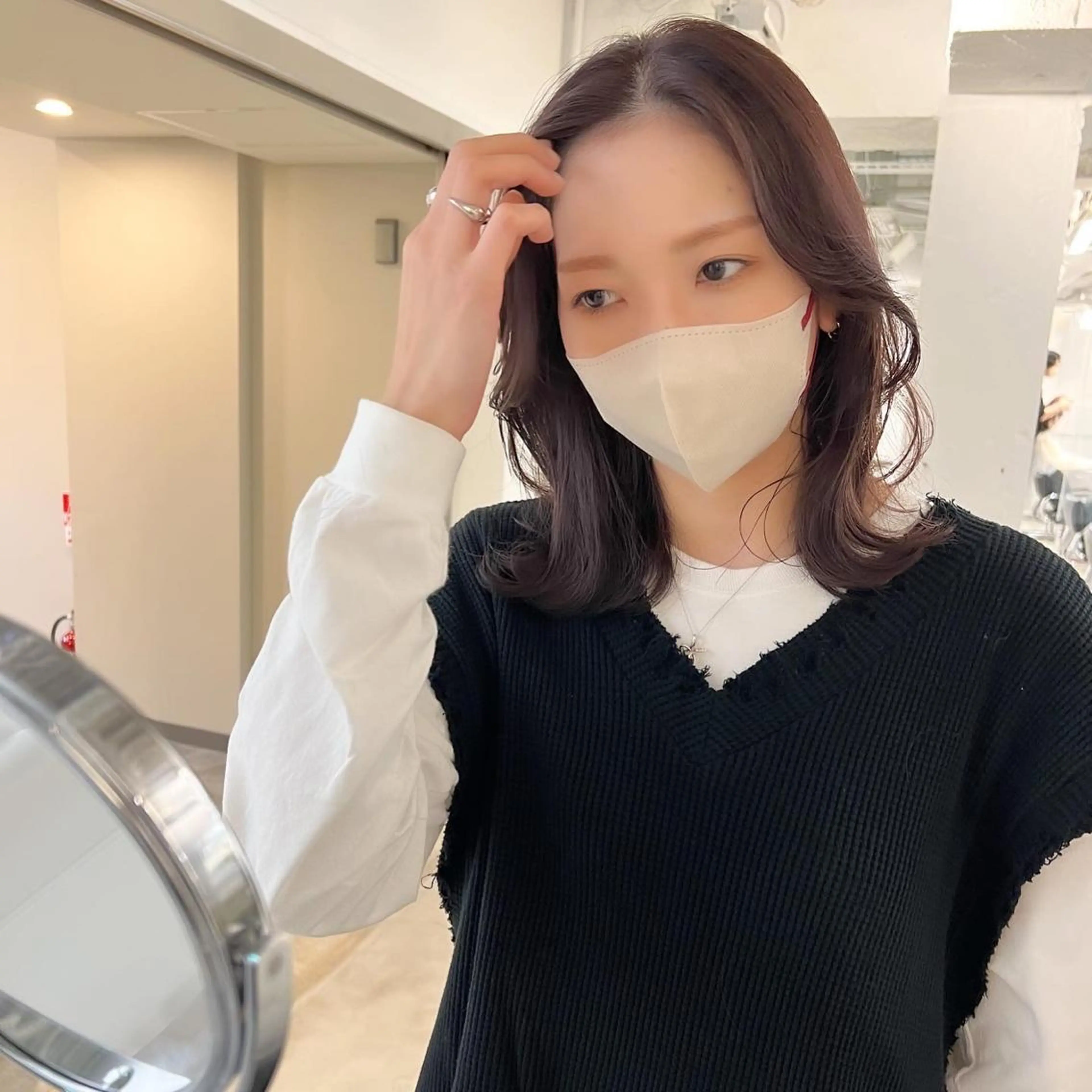 ミディアム カラー パーマ ミディアムパーマ くびれヘア 韓国風ヘア レイヤーカットのプロ 大人ヘア宮森貴志のヘアスタイル