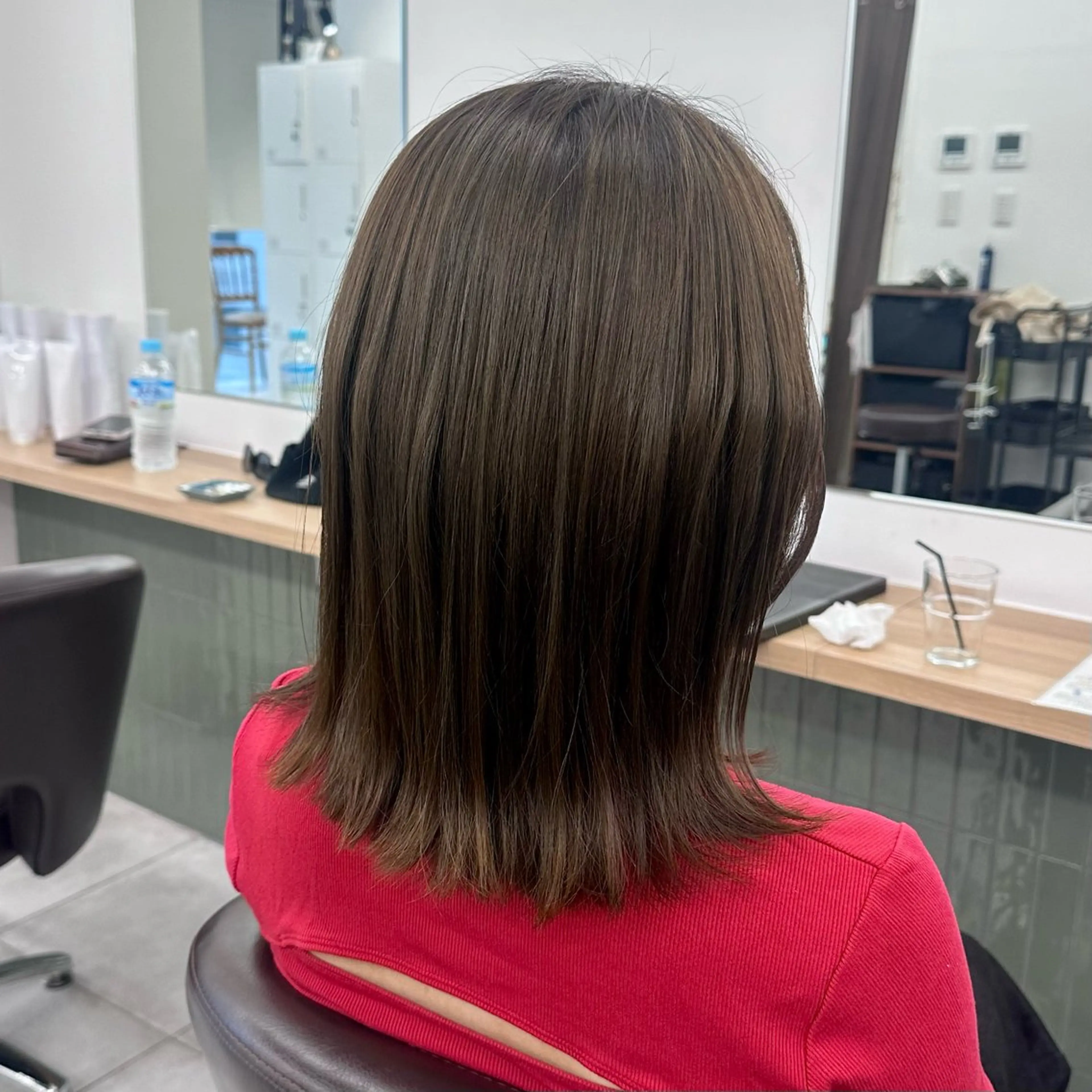 ミディアム カラー カット ヘアカラー トリートメント ブリーチなし/レイヤ ー特化🌈Tommyのヘアスタイル