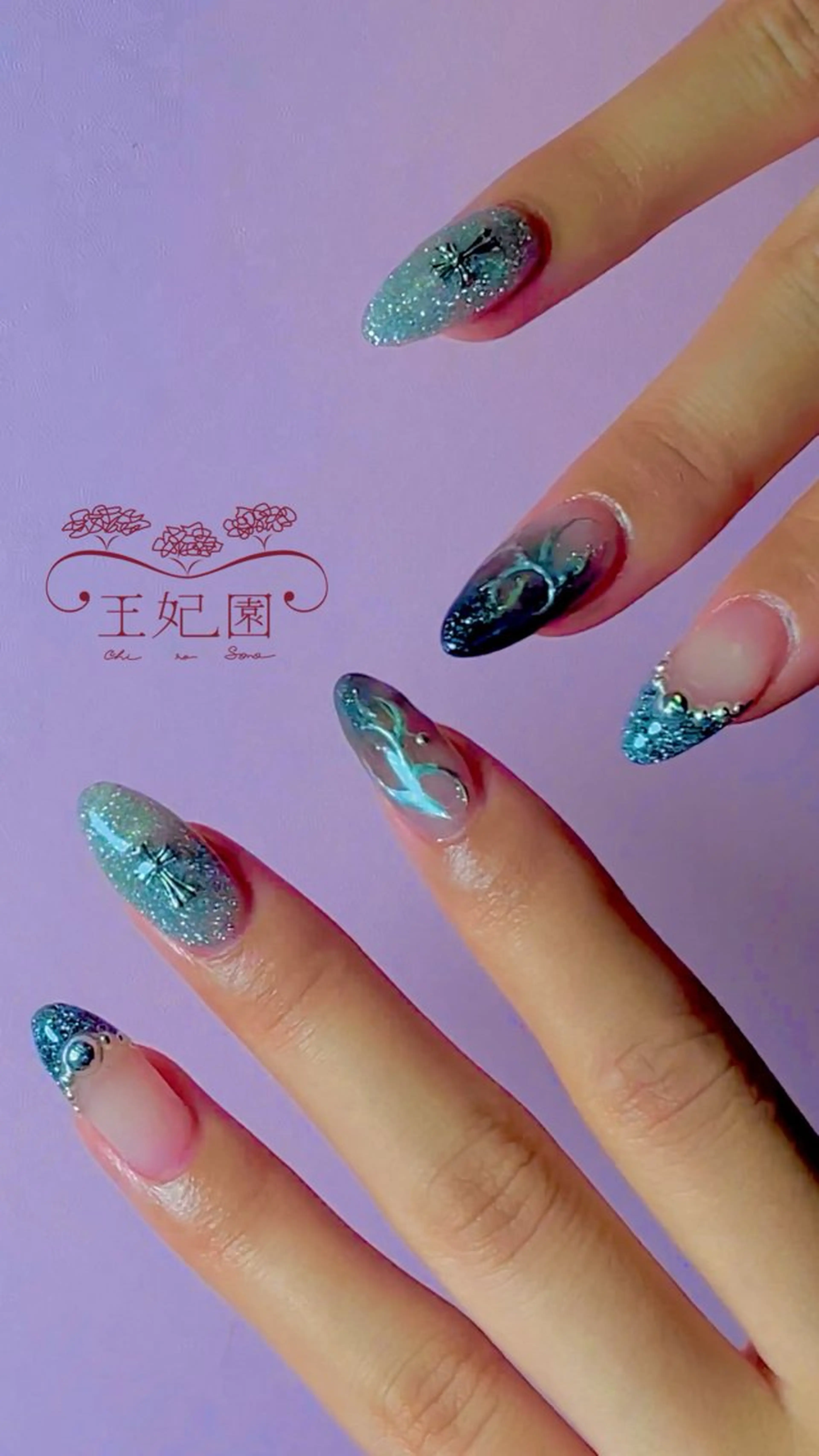 ネイル アートネイル ラメ(グリッター) nail salon王妃の園所属・王妃の園 ohinosonoのネイルデザイン