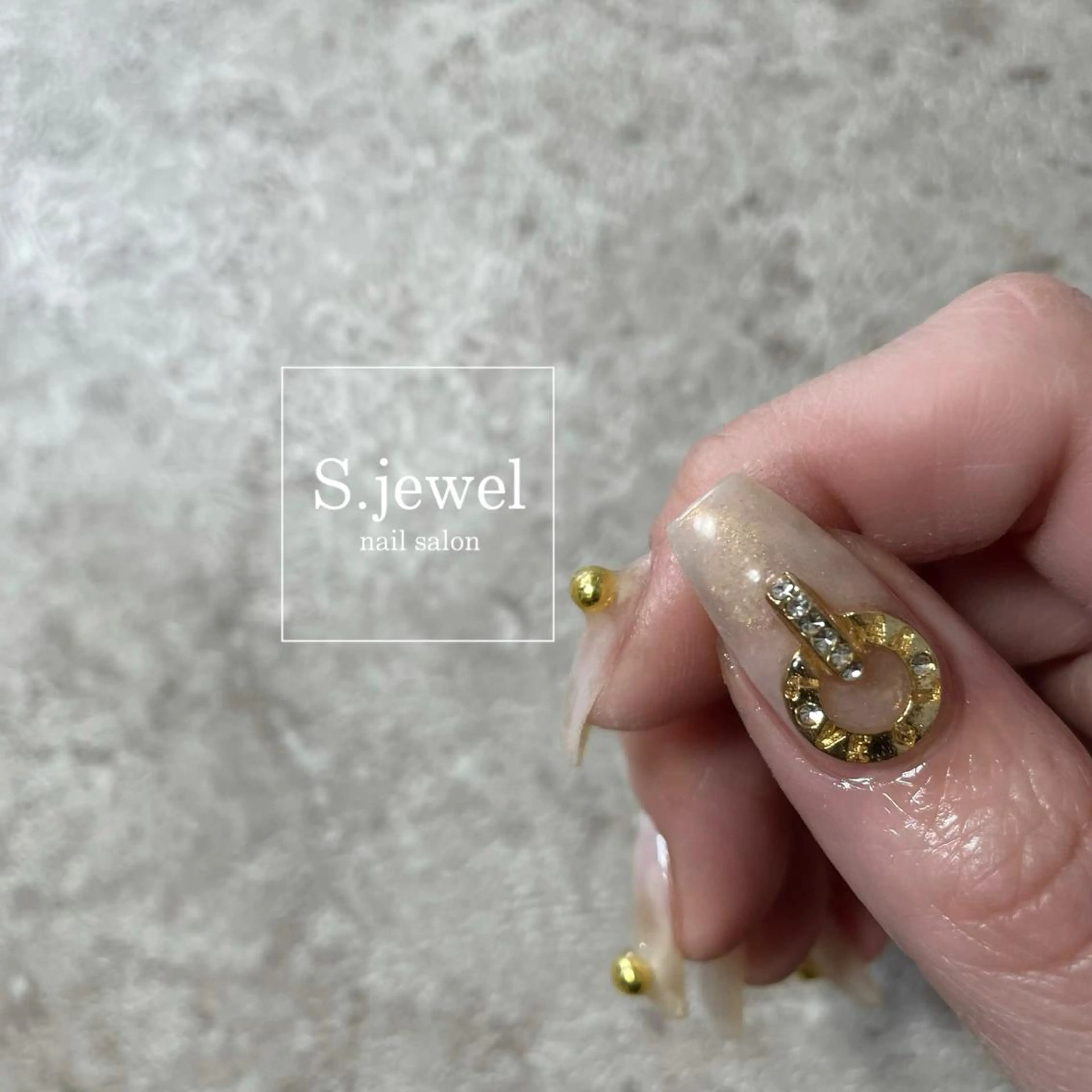 ネイル S. JEWELのネイルデザイン