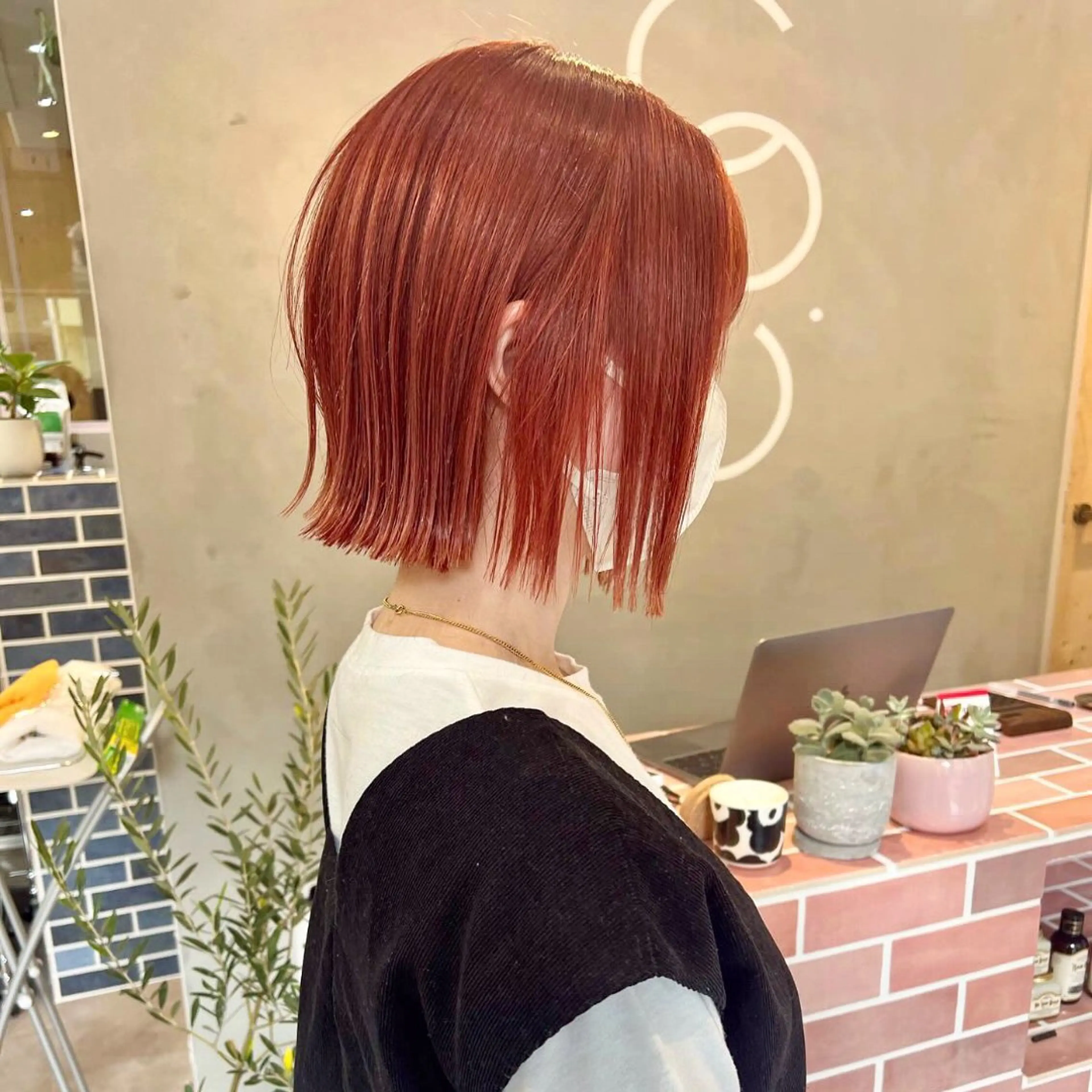 ショート カラー ヘアアレンジ 縮毛矯正履歴からの ブリーチ /mamiのヘアスタイル