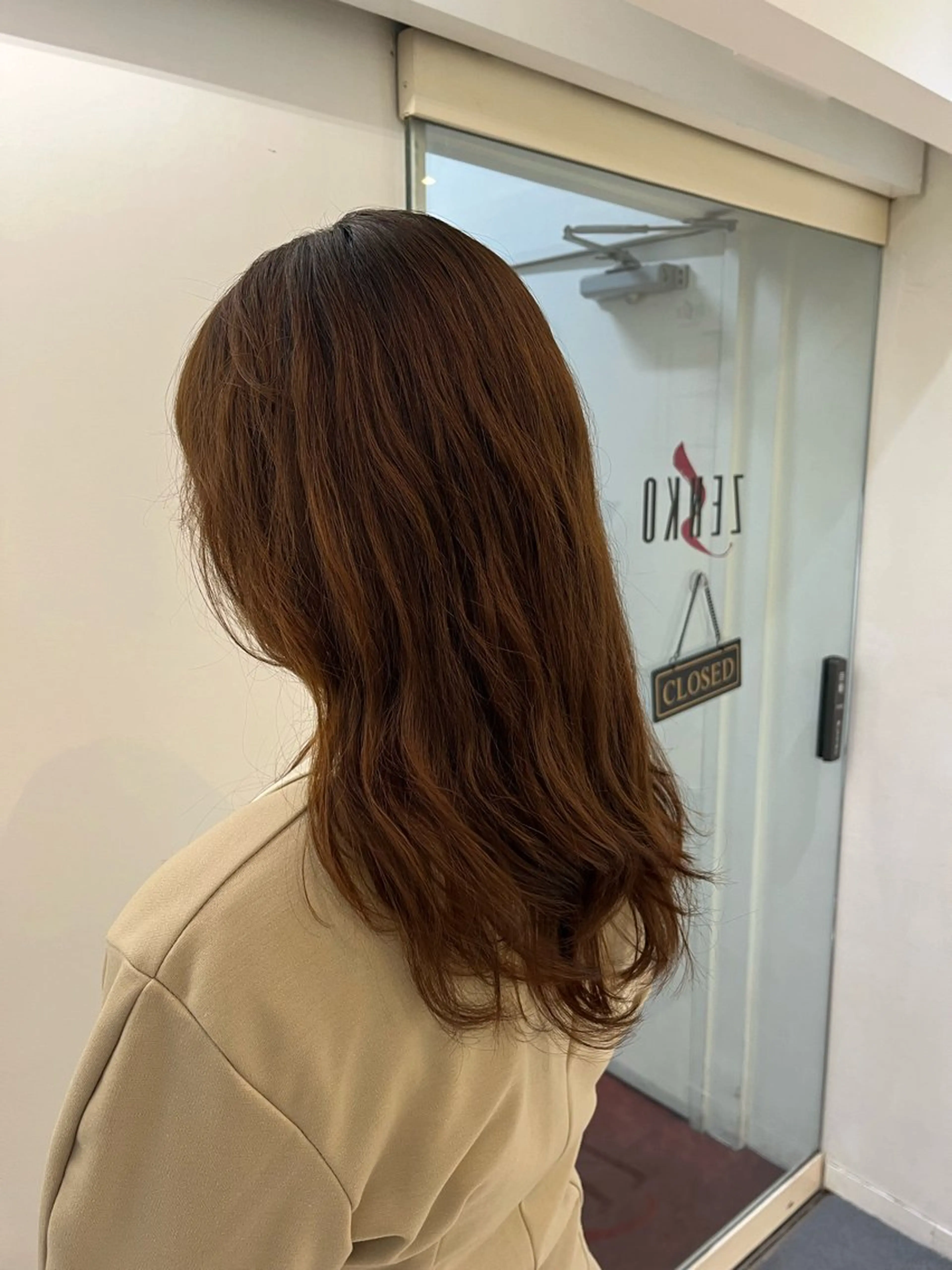 セミロング セミロングパーマ 韓国風ヘア カット パーマ トリートメント コテ巻き風パーマ 藤澤　知彌のヘアスタイル