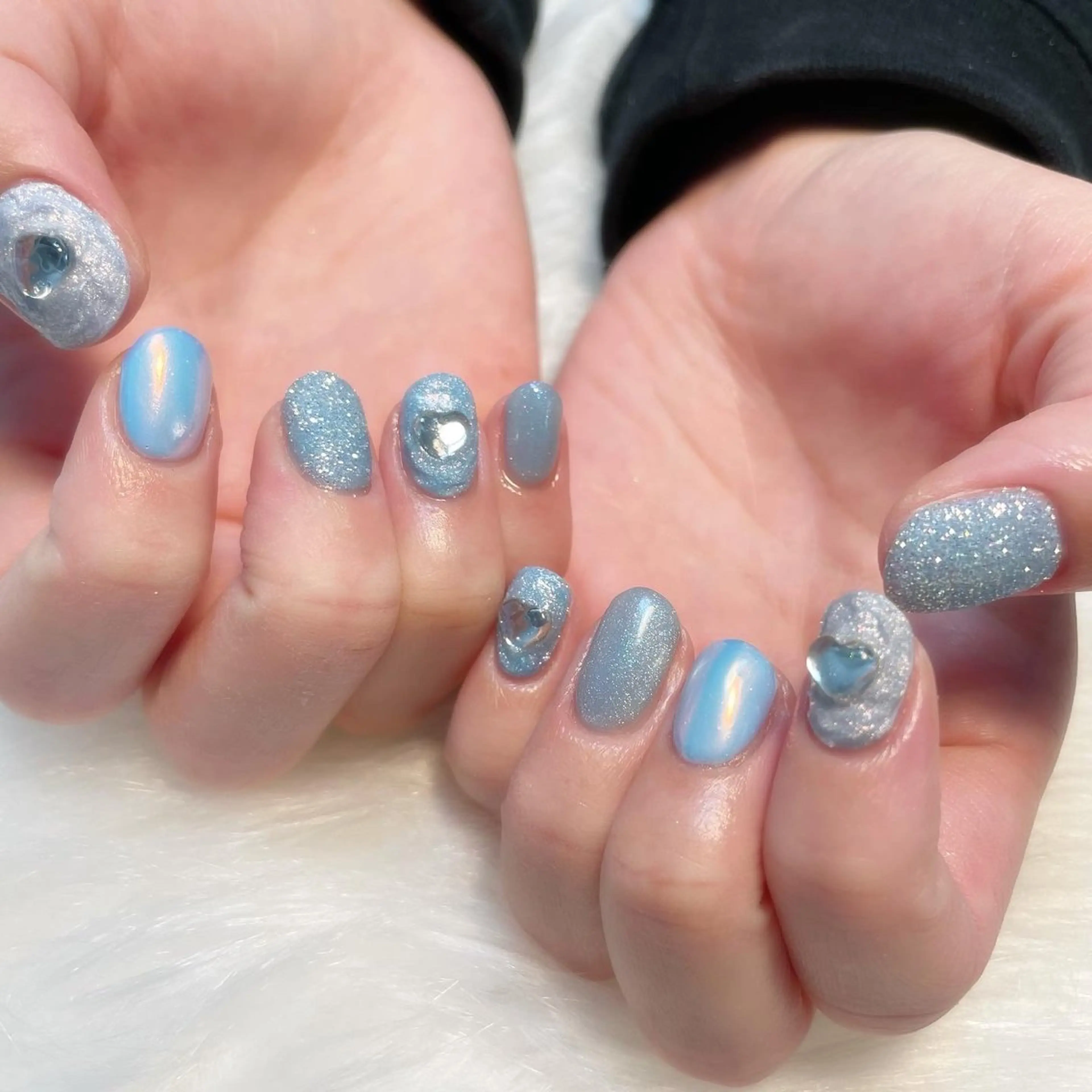 ネイル ハンドネイル ゴテゴテ💙ワンホン リオナのネイルデザイン