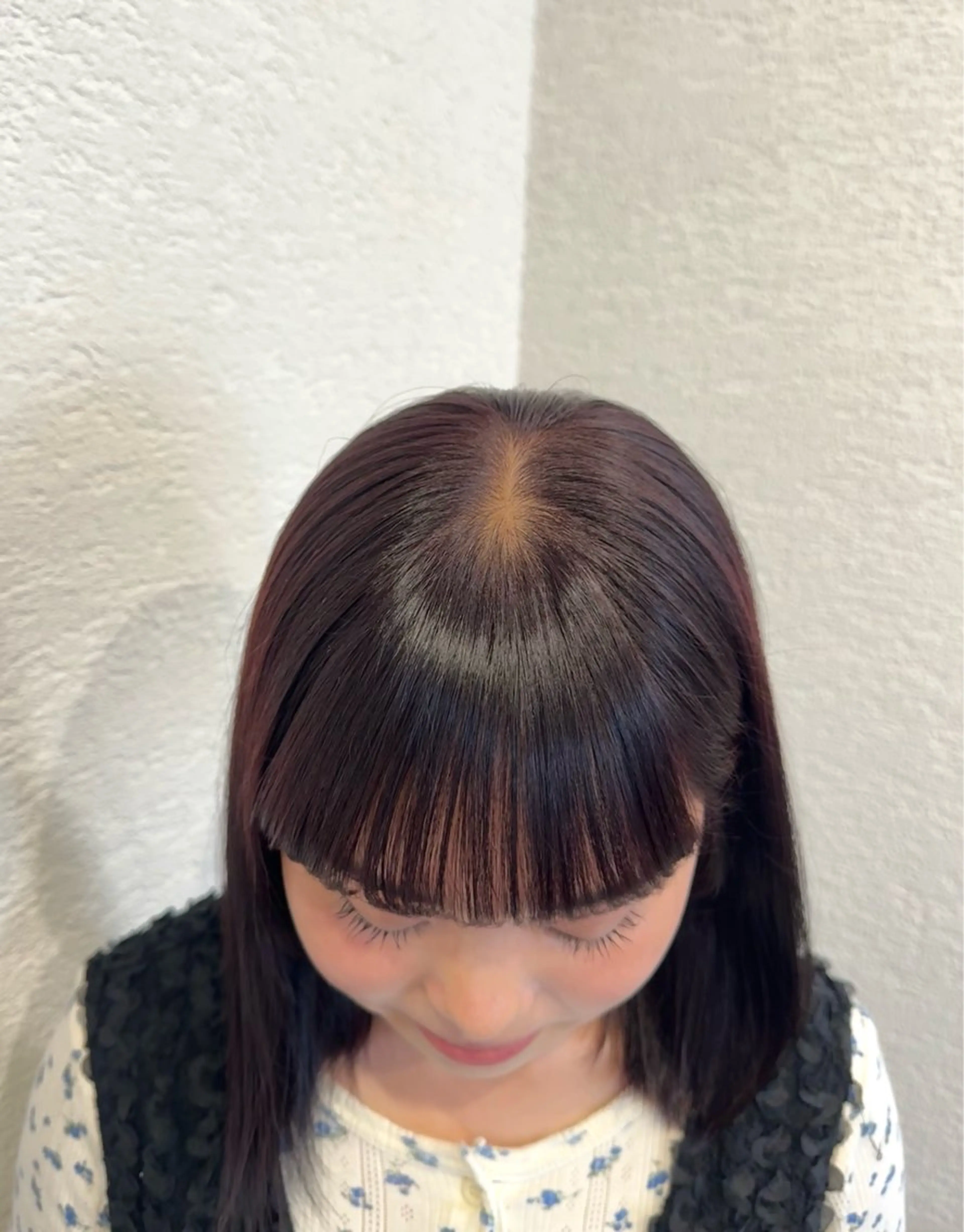 ミディアム ワイドバング 山下 遼香のヘアスタイル