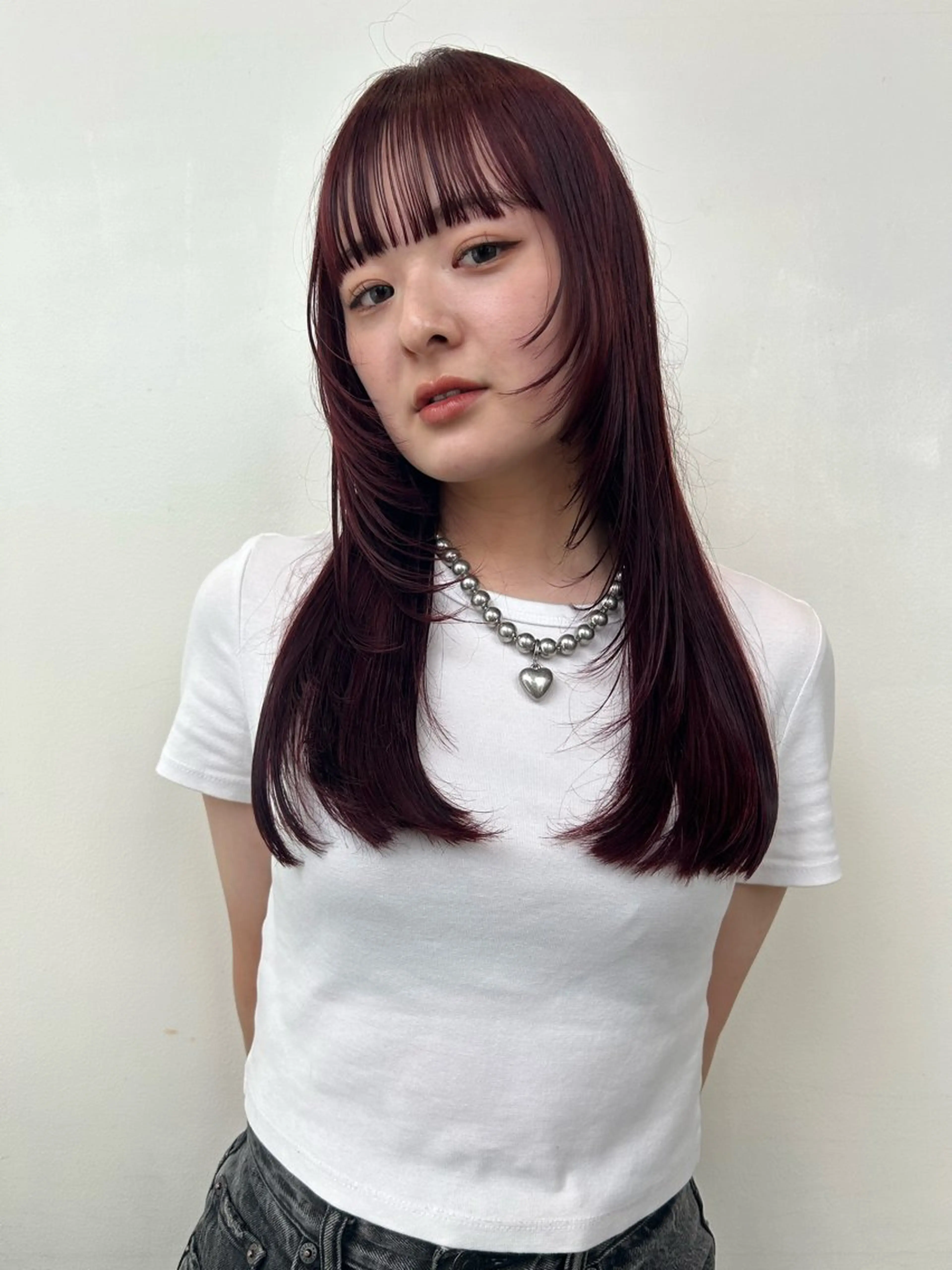 ロング カラー 角田 桃香のヘアスタイル