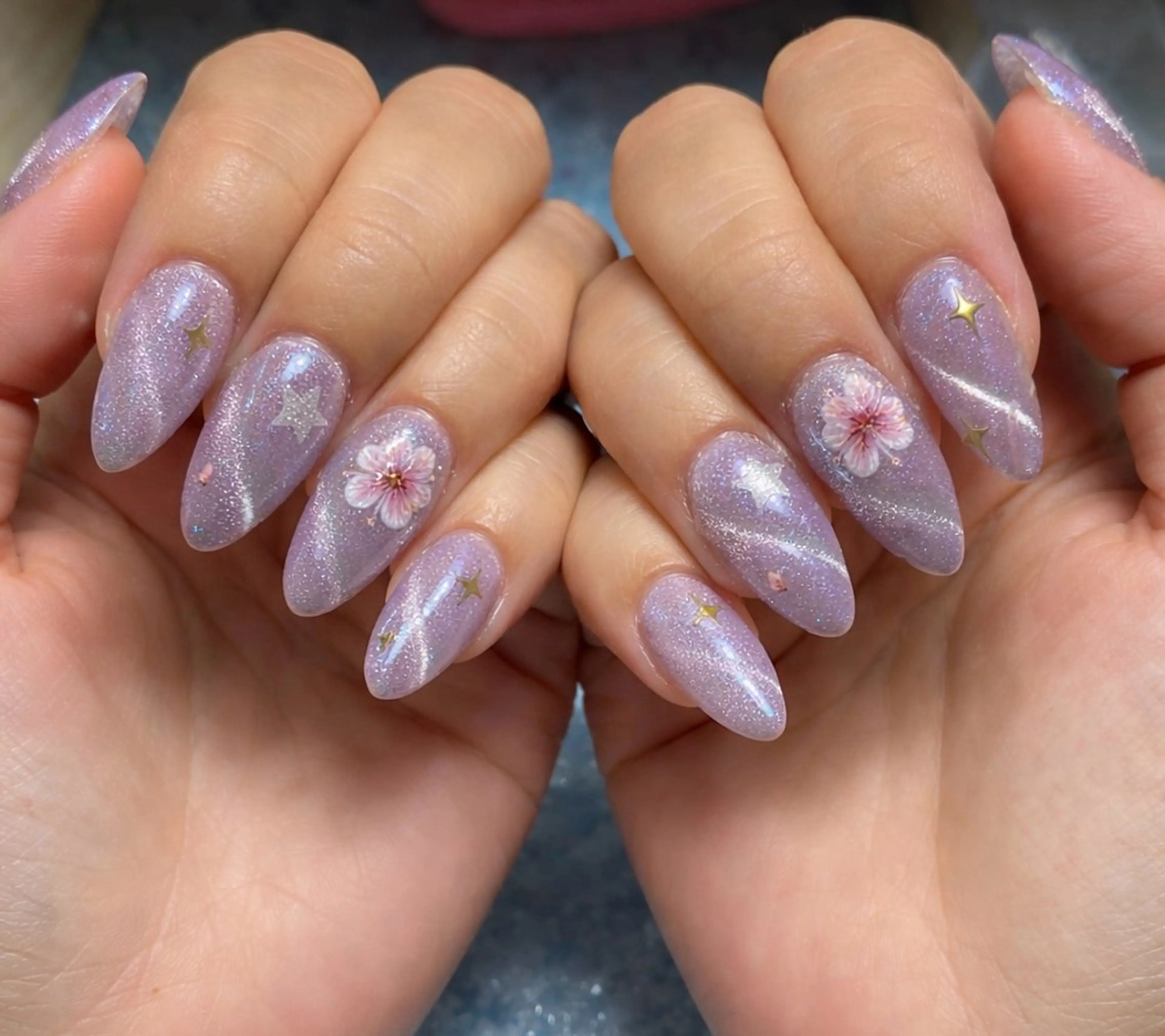 【ジェルオフ無料】マグネットネイル＋シール（10 枚)の写真