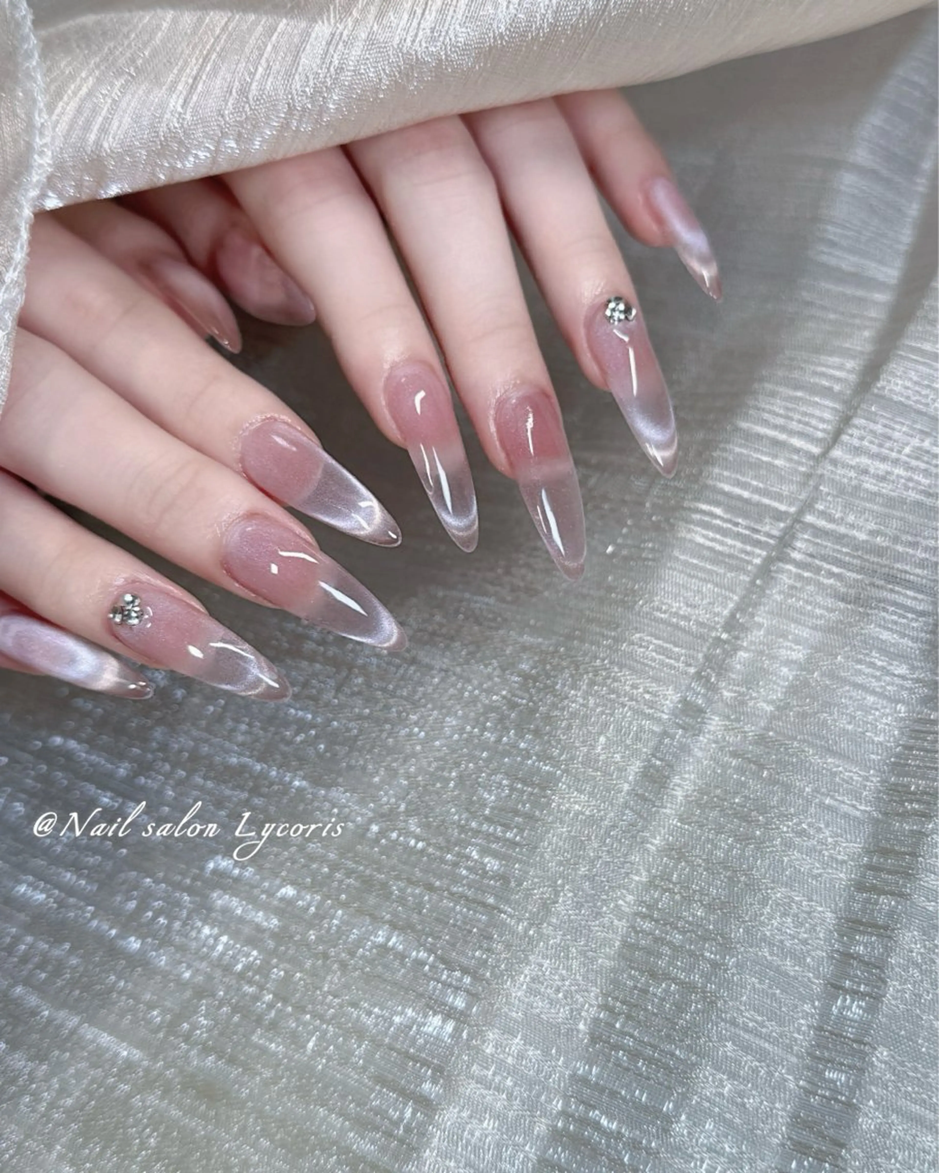 ネイル マグネットネイル ハンドネイル Nail salon Lycoris キキのネイルデザイン