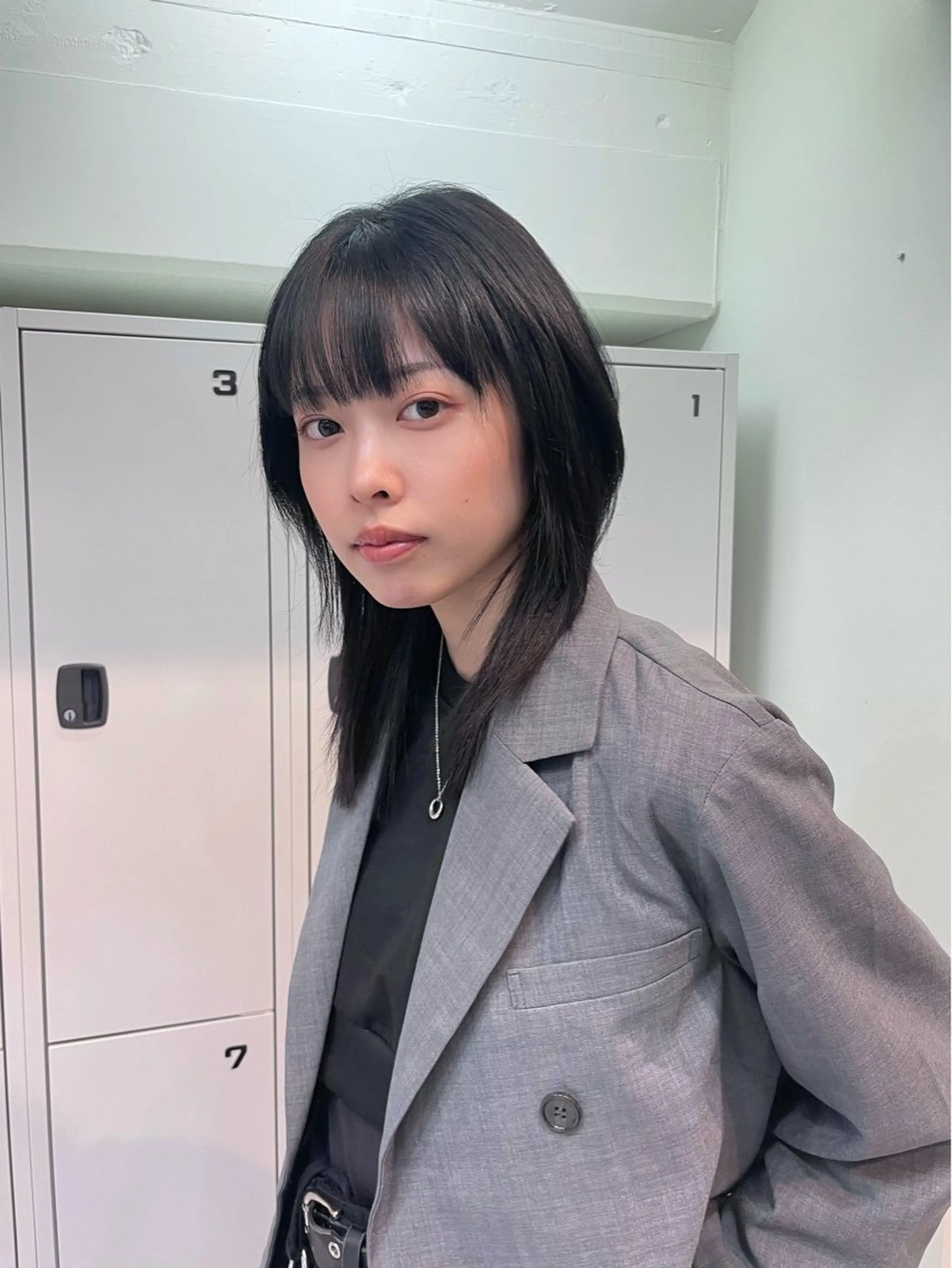 ミディアム ハッシュカット ウルフカット カット yu-kaハッシュ カット/韓国レイヤーのヘアスタイル