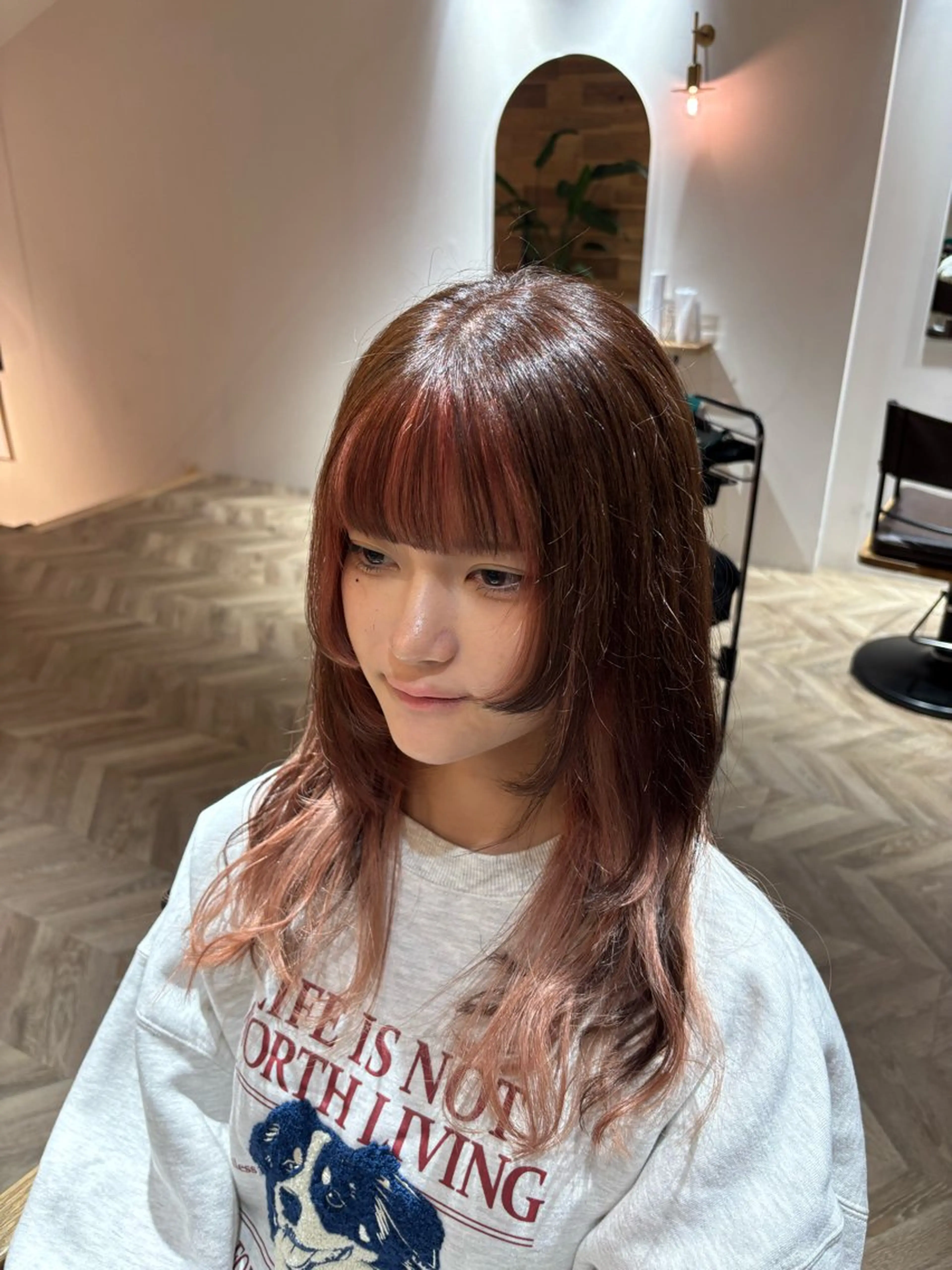 ロング カラー ベージュカラー ブリーチ ピンクカラー ピンクベージュ カット ヘアカラー 咲月/似合わせカット /ボブ/ショートのヘアスタイル