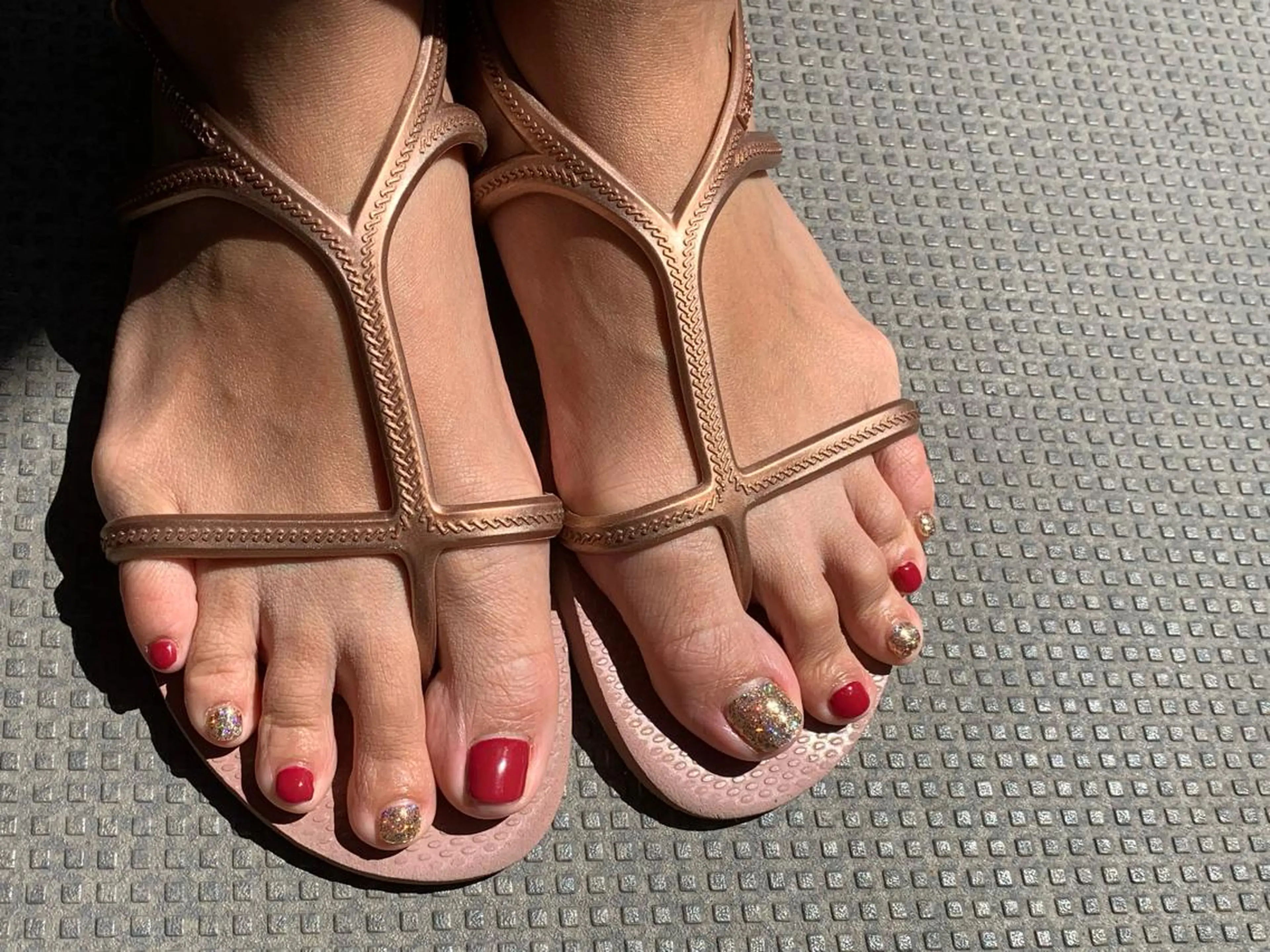 ネイル フットネイル ワンカラーネイル マキノ ユイのネイルデザイン