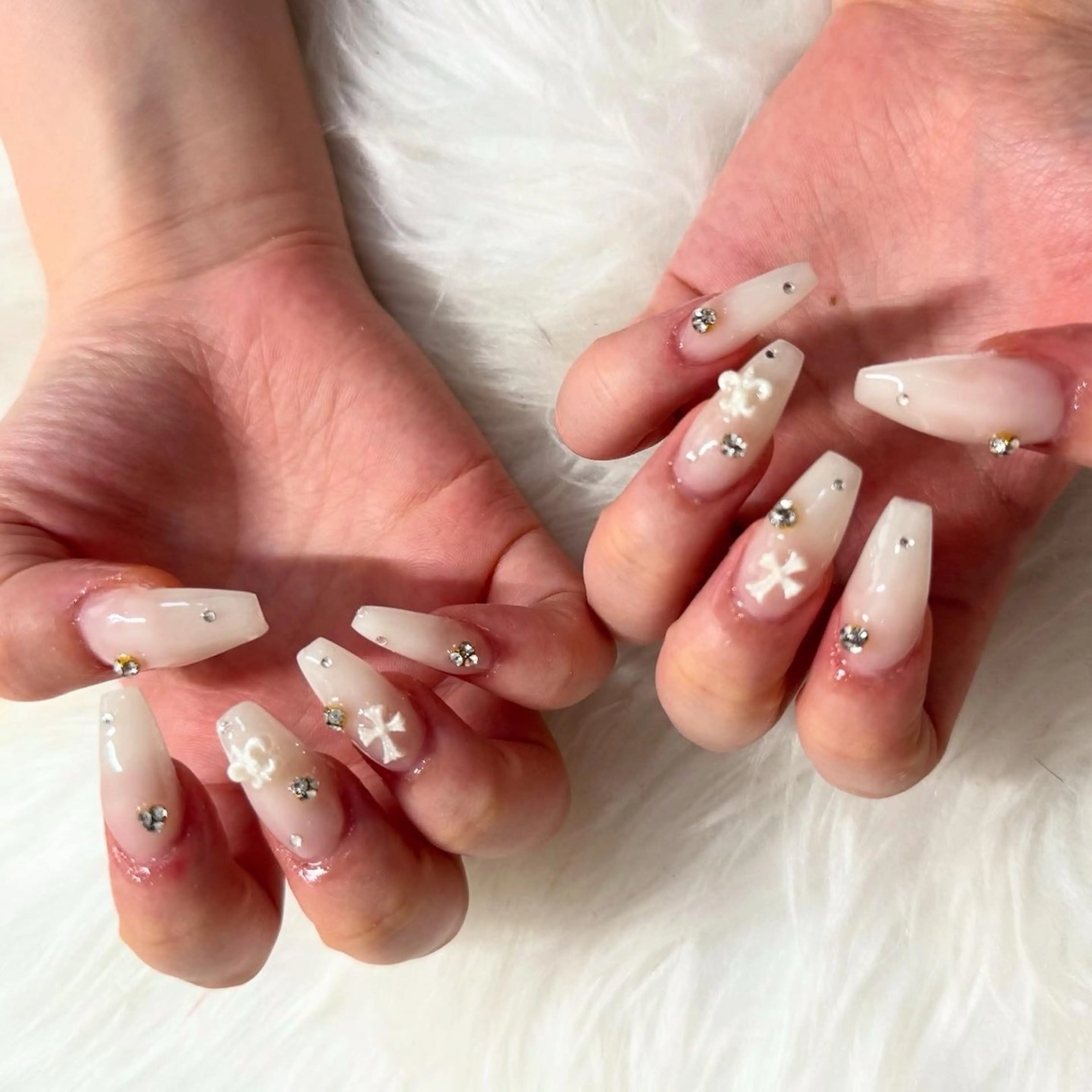 セミロング ハンドネイル mao .のネイルデザイン