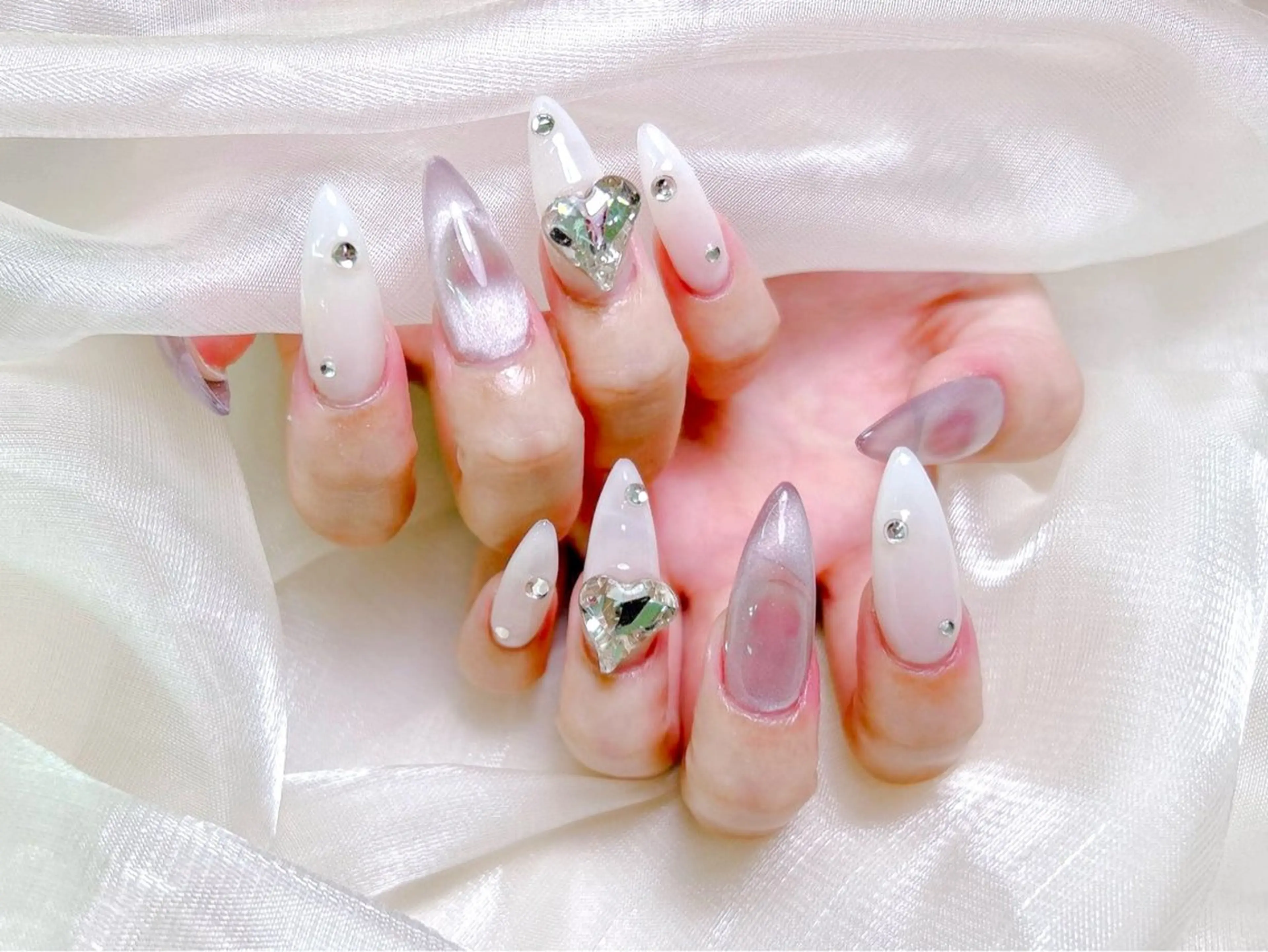 ネイル lucky nail 歌舞伎町のネイルデザイン