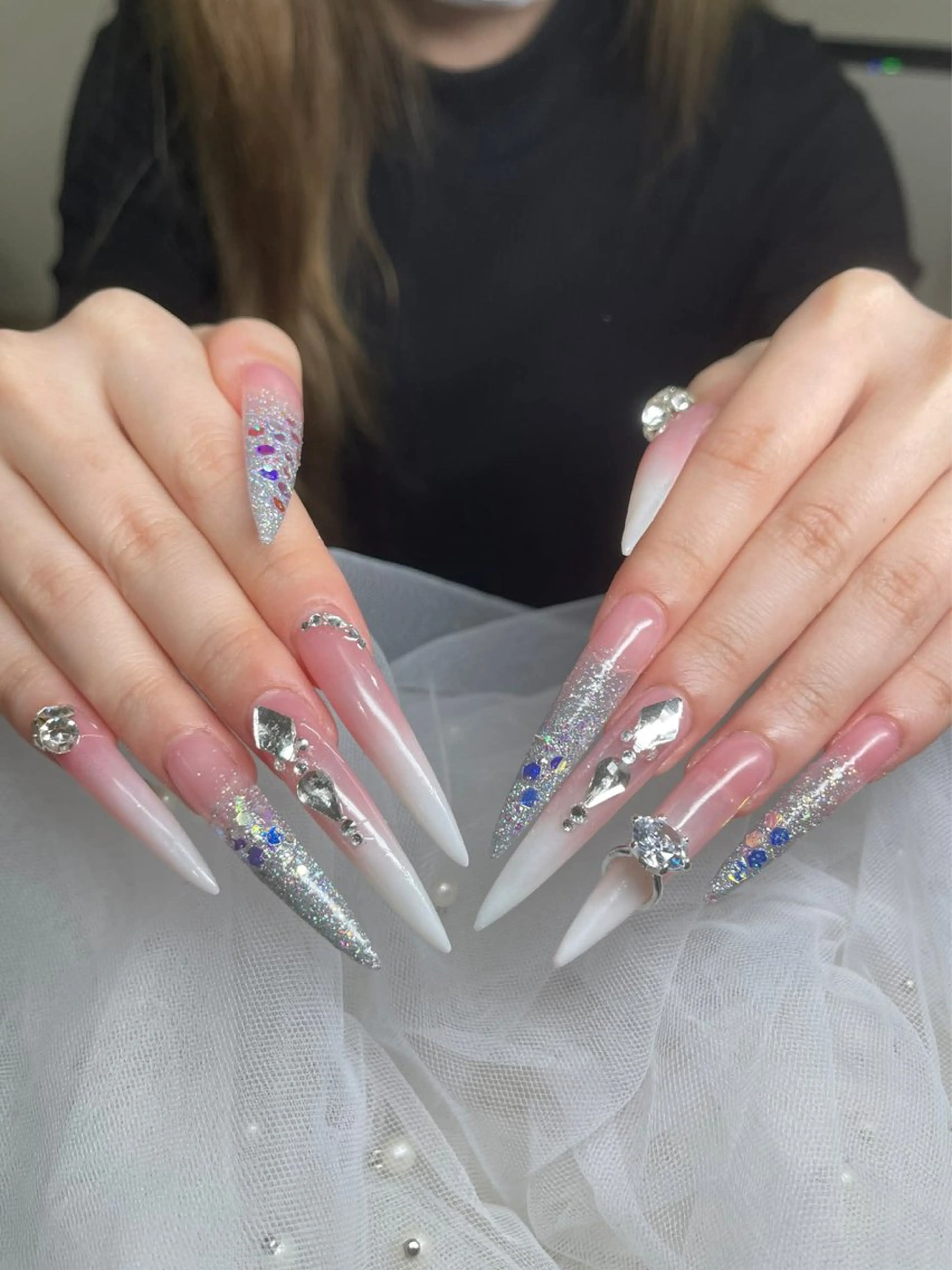 ネイル フットネイル フレンチネイル グラデーション 韓国ネイル ロングネイル qyn qynのネイルデザイン