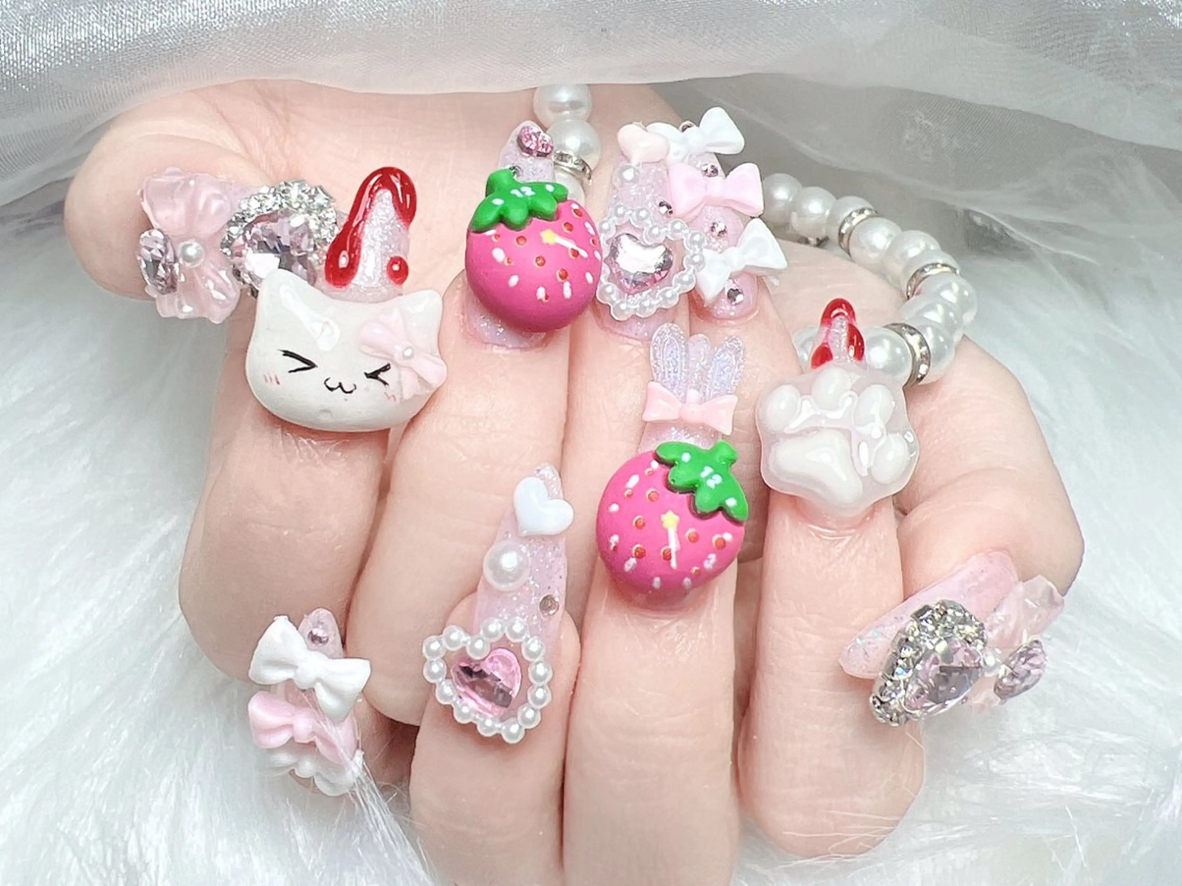 ネイル 成人式 ジェルネイル ロングネイル マグネットネイル ミディアムネイル ハンドネイル MoMoA Nail ネイル長さ出し専門店のネイルデザイン