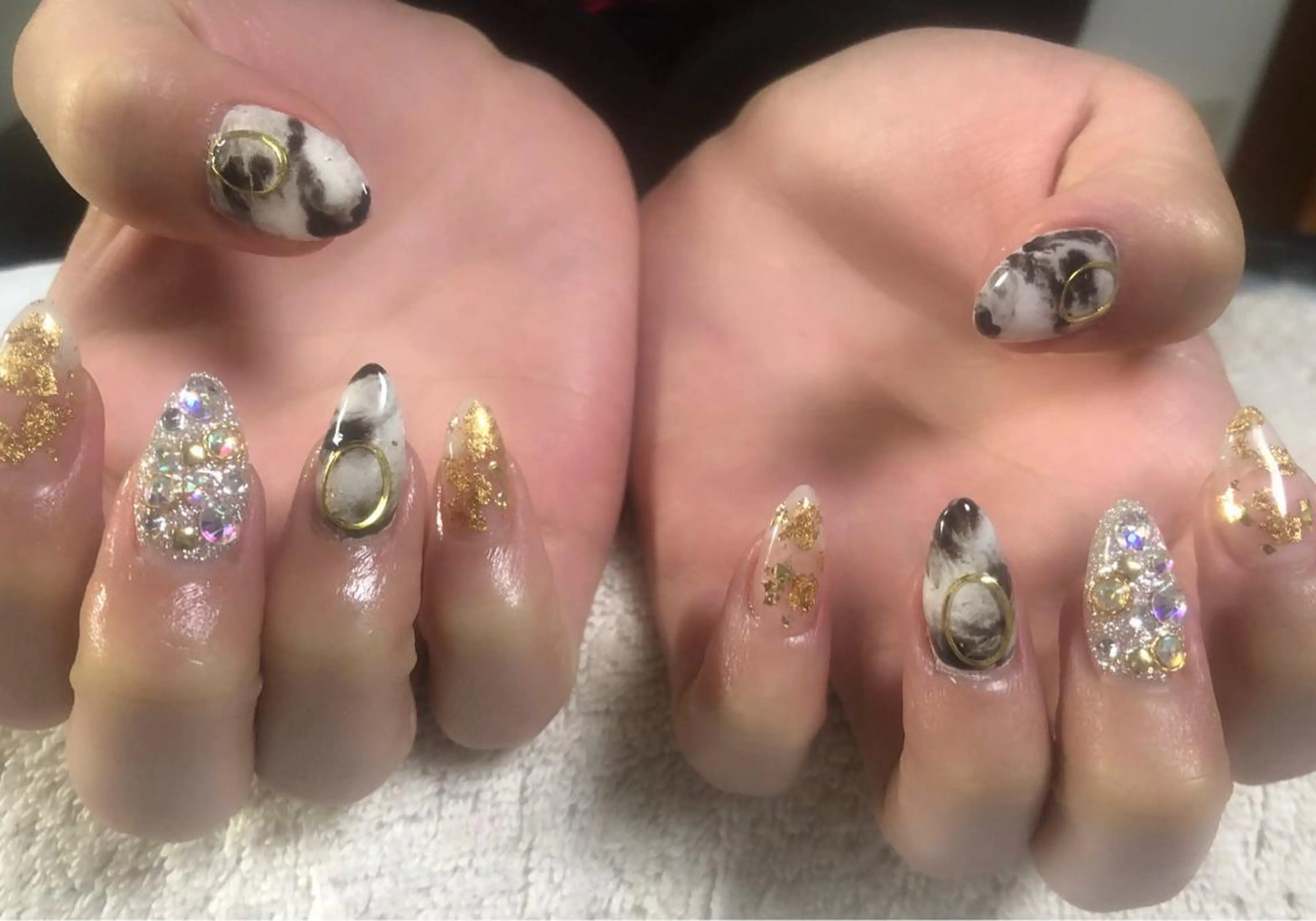 ネイル 中谷 亜佑美のネイルデザイン