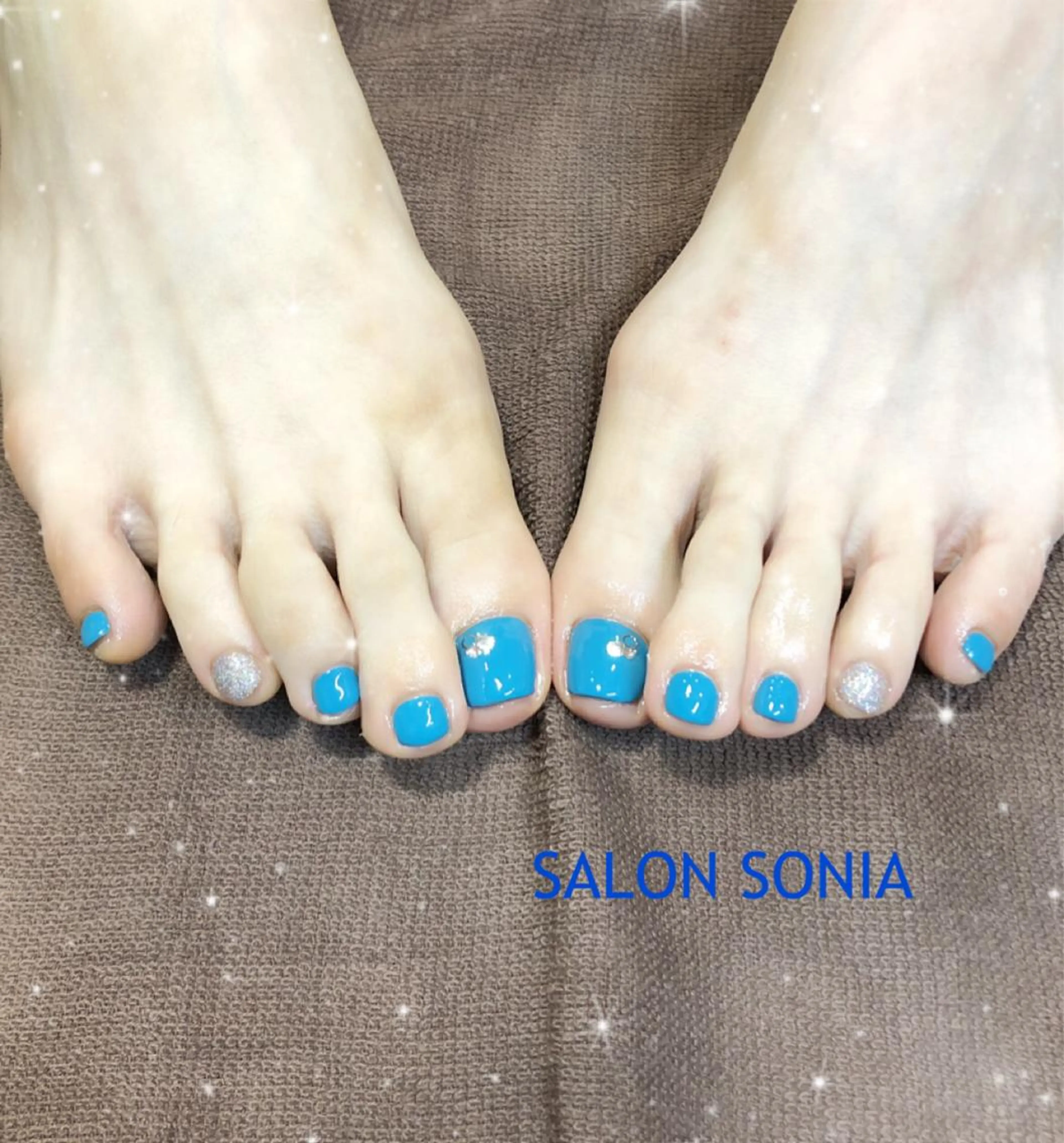 【初回限定】ジェルネイルフットワンカラー（甘皮ケア・ジェルオフ込み・フットバス付き）の写真