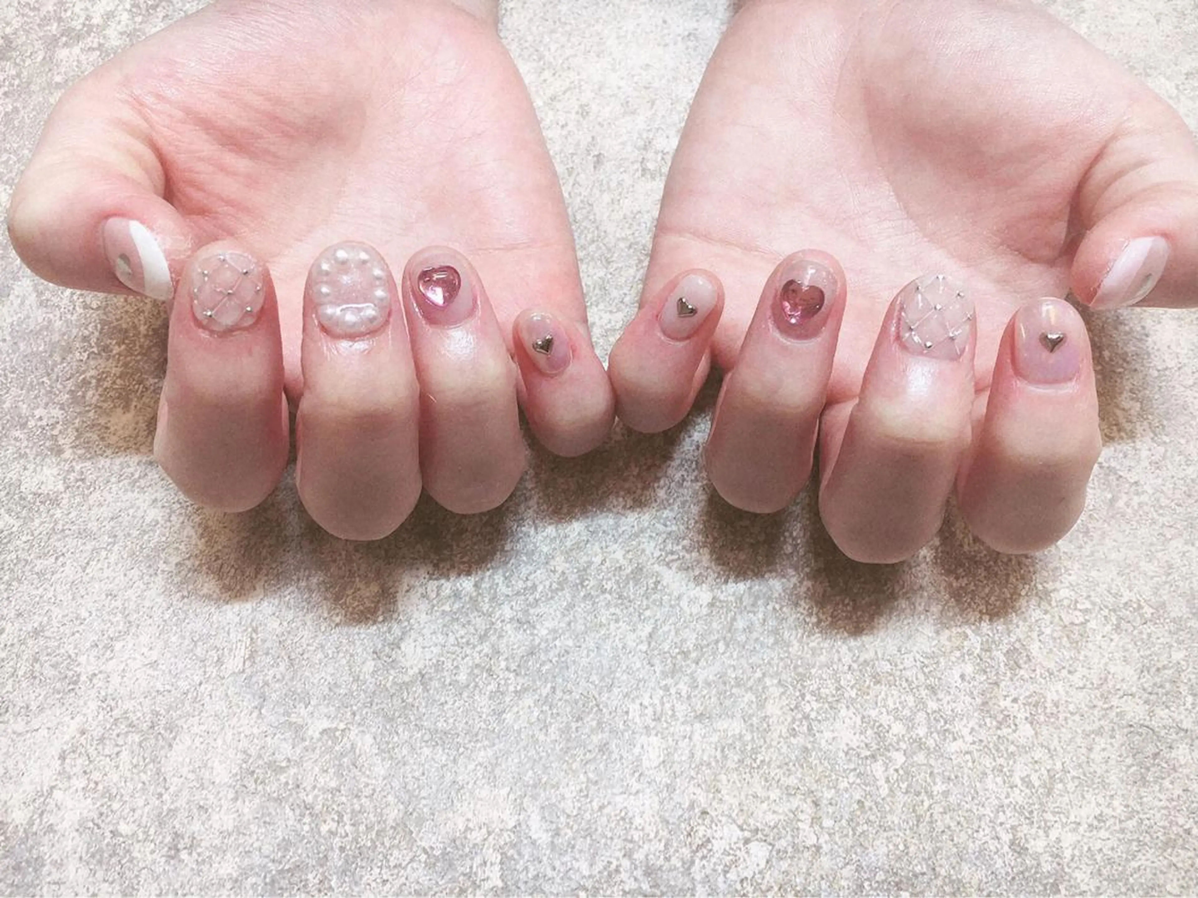 ネイル ハンドネイル LOVE NAIL 💕Sonoのネイルデザイン