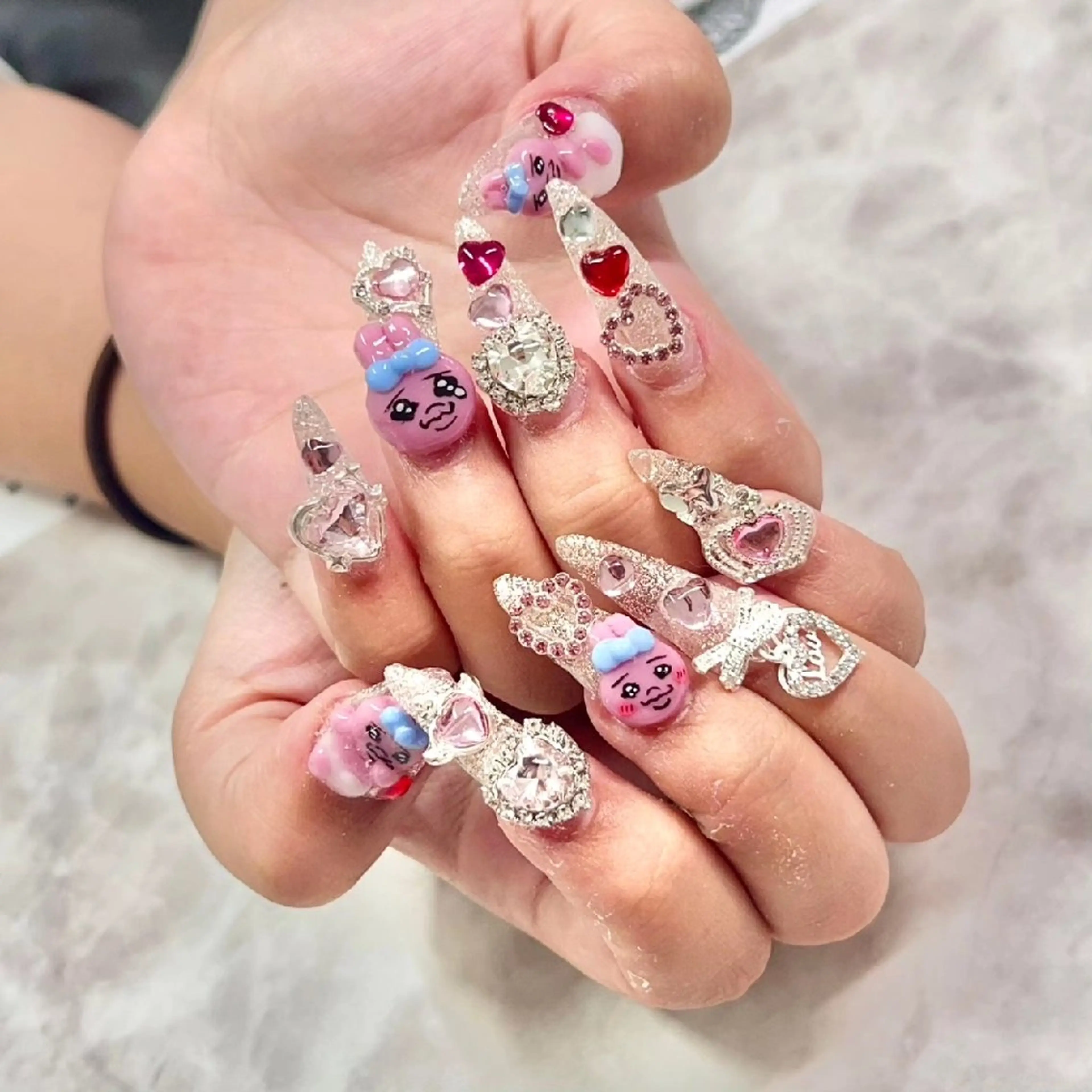 ネイル ハンドネイル 🌺chimu🌺 予約リクエスト可能☆のネイルデザイン