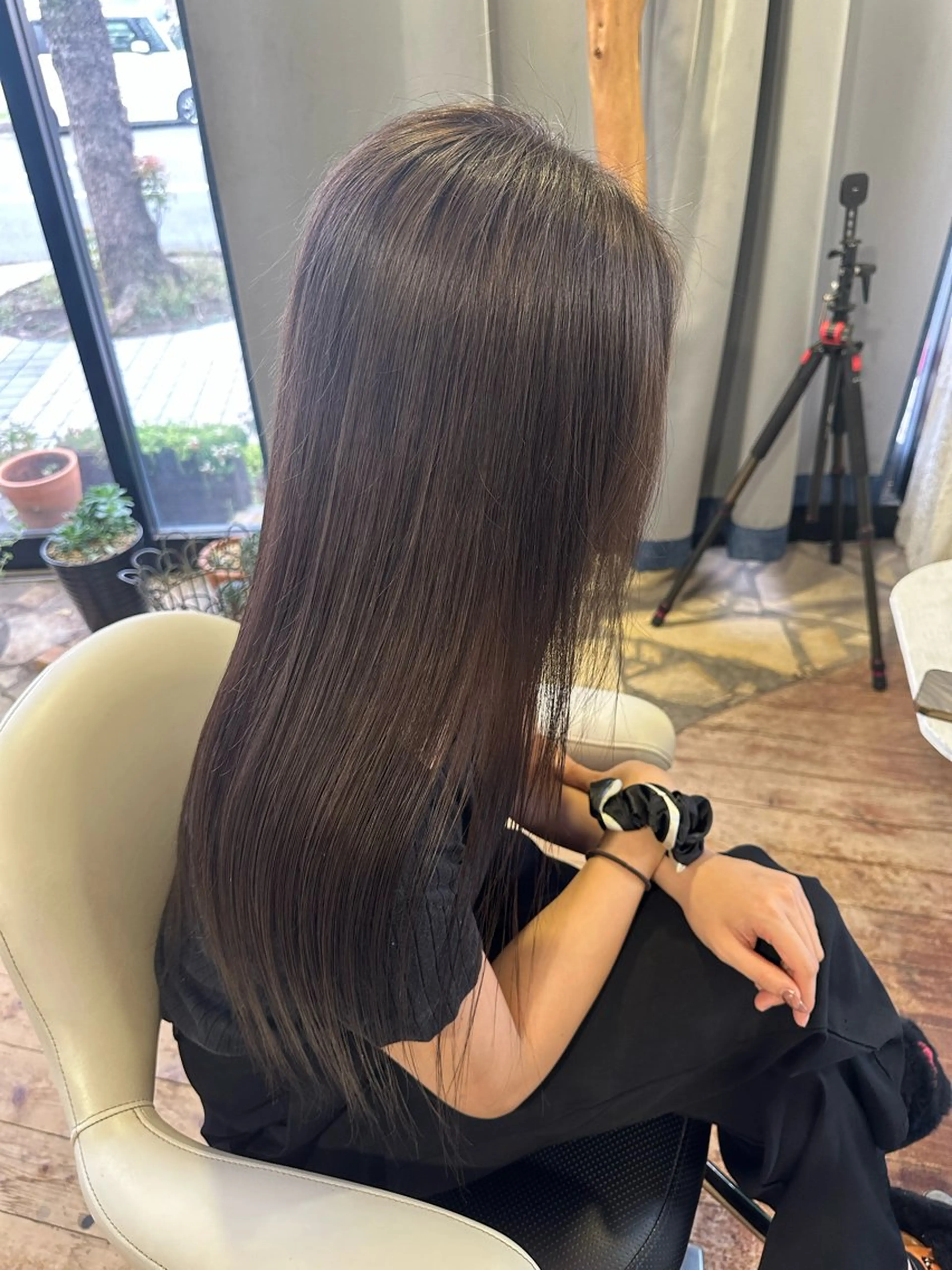 カラー indigo/ Minamiのヘアスタイル