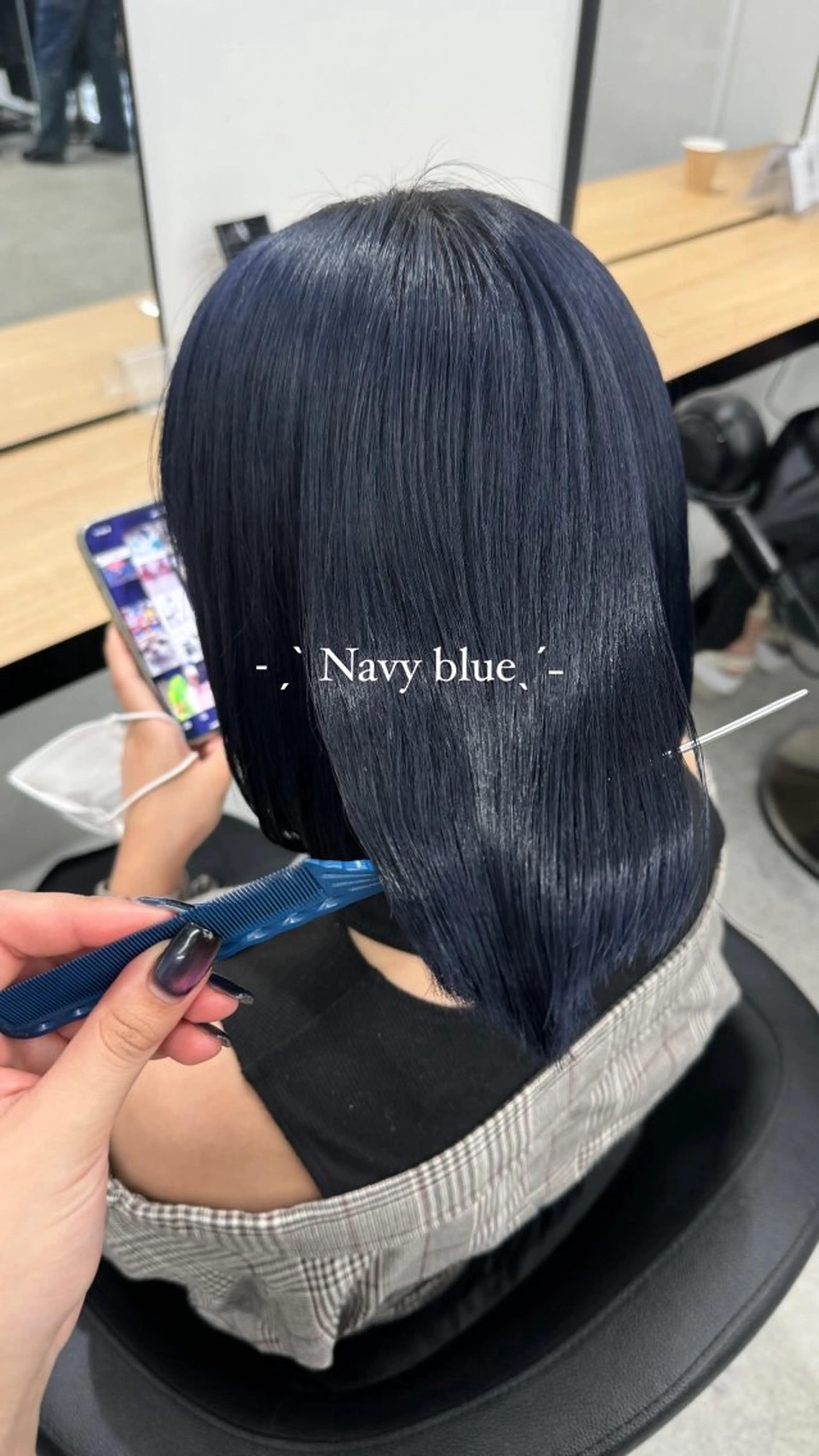 ミディアム カラー 暗髪🩶ラベンダー/ ブルー/ユウナ🤍のヘアスタイル