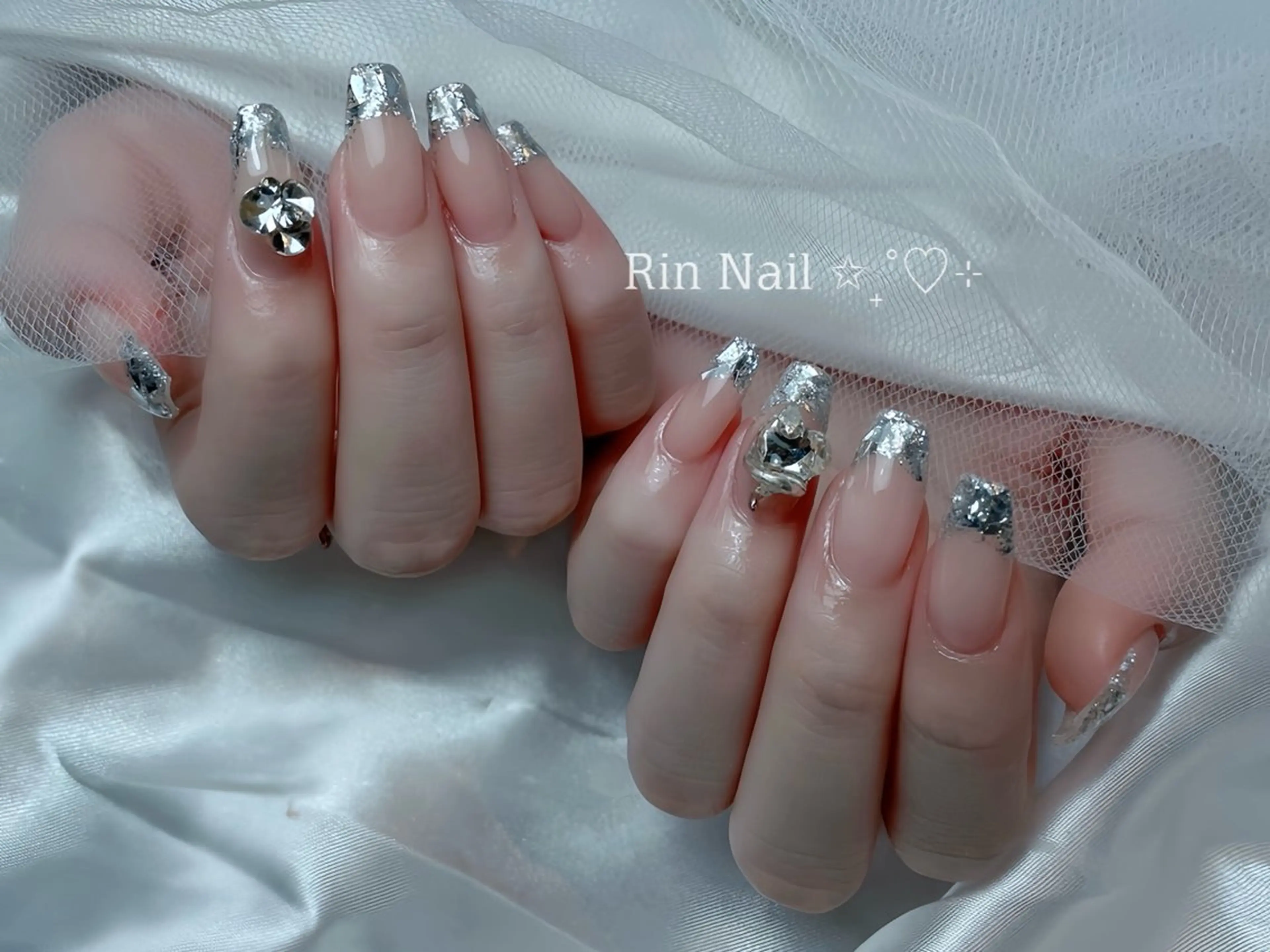 ネイル アートネイル チークネイル ジェルネイル ロングネイル マグネットネイル ハンドネイル Rin Nail 新大久保店のネイルデザイン