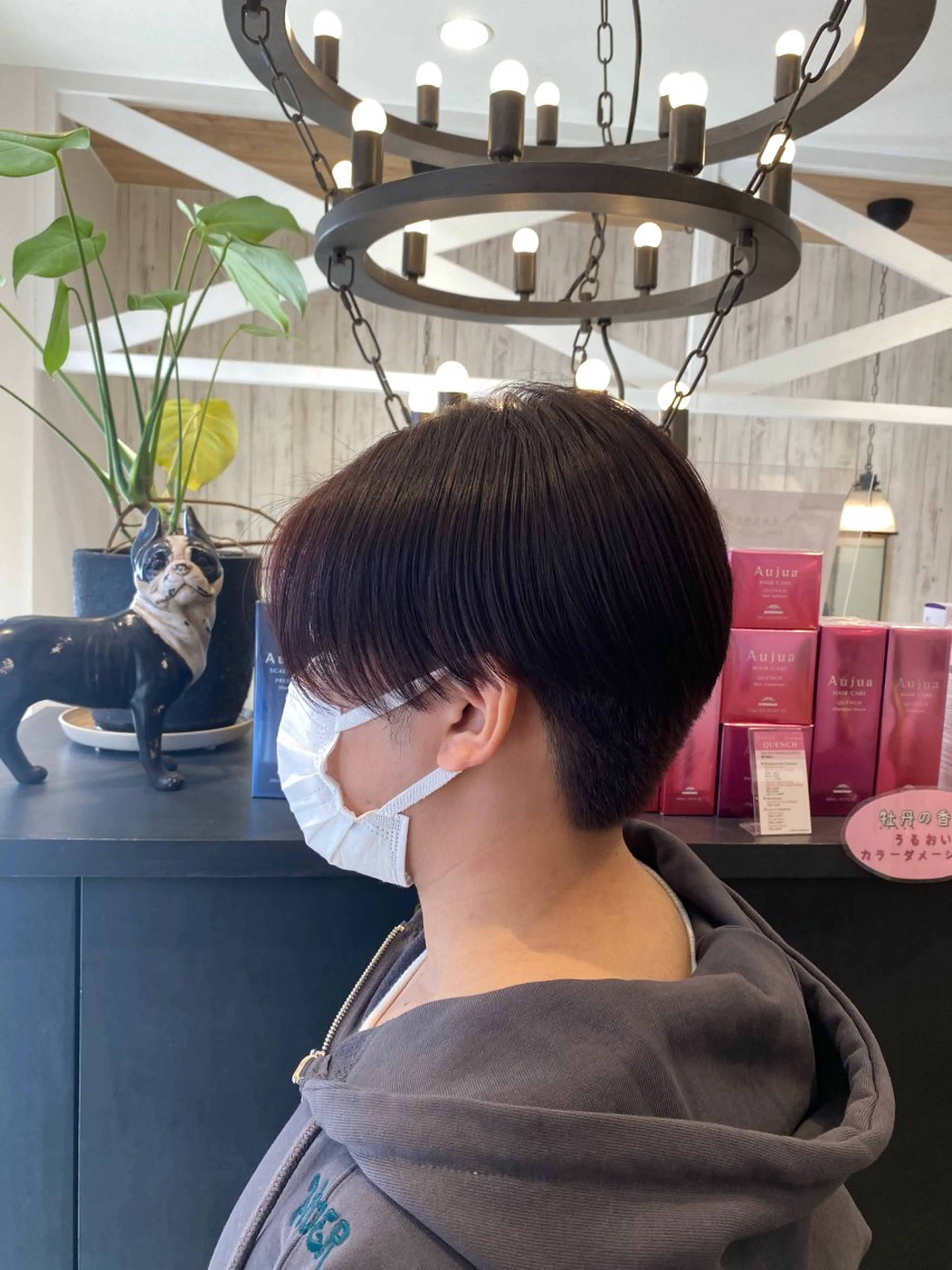 ショート カラー メンズ センターパート ボルドーカラー ブラウンカラー 柴田 枝利子のヘアスタイル