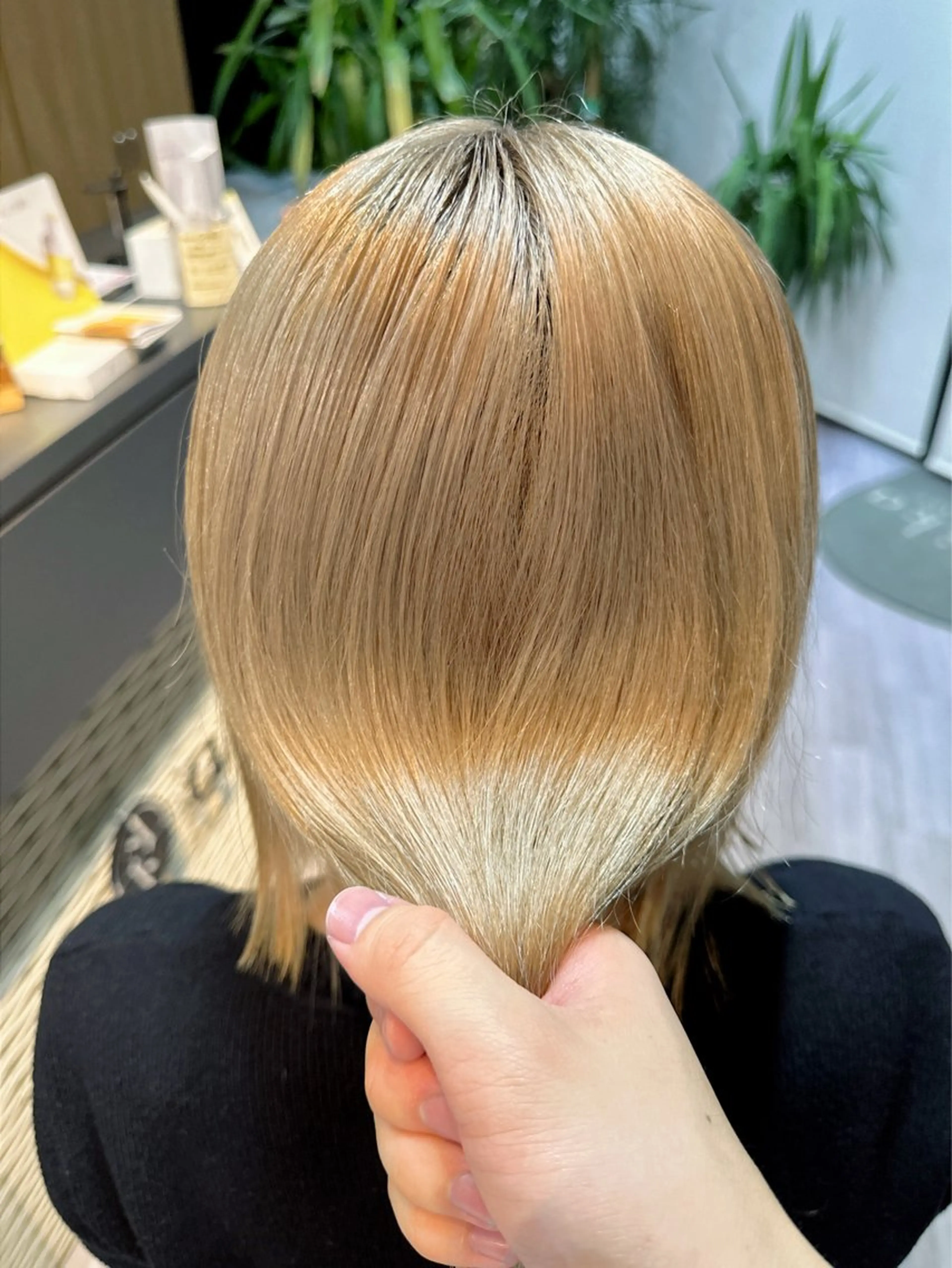 ミディアム arika オケシ リョウダイのヘアスタイル