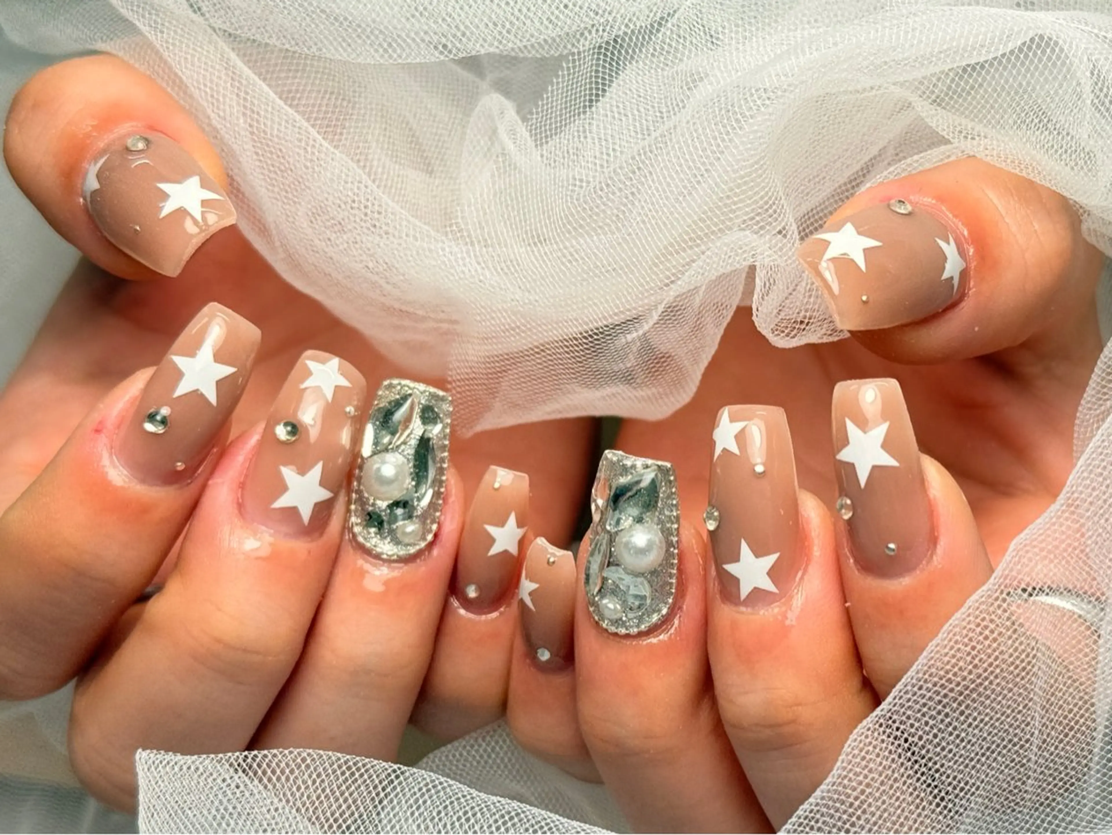 ネイル チークネイル ガーリー グラデーション 韓国ネイル ラメ(グリッター) ハンドネイル ToliyDeliy Nail Salonのネイルデザイン