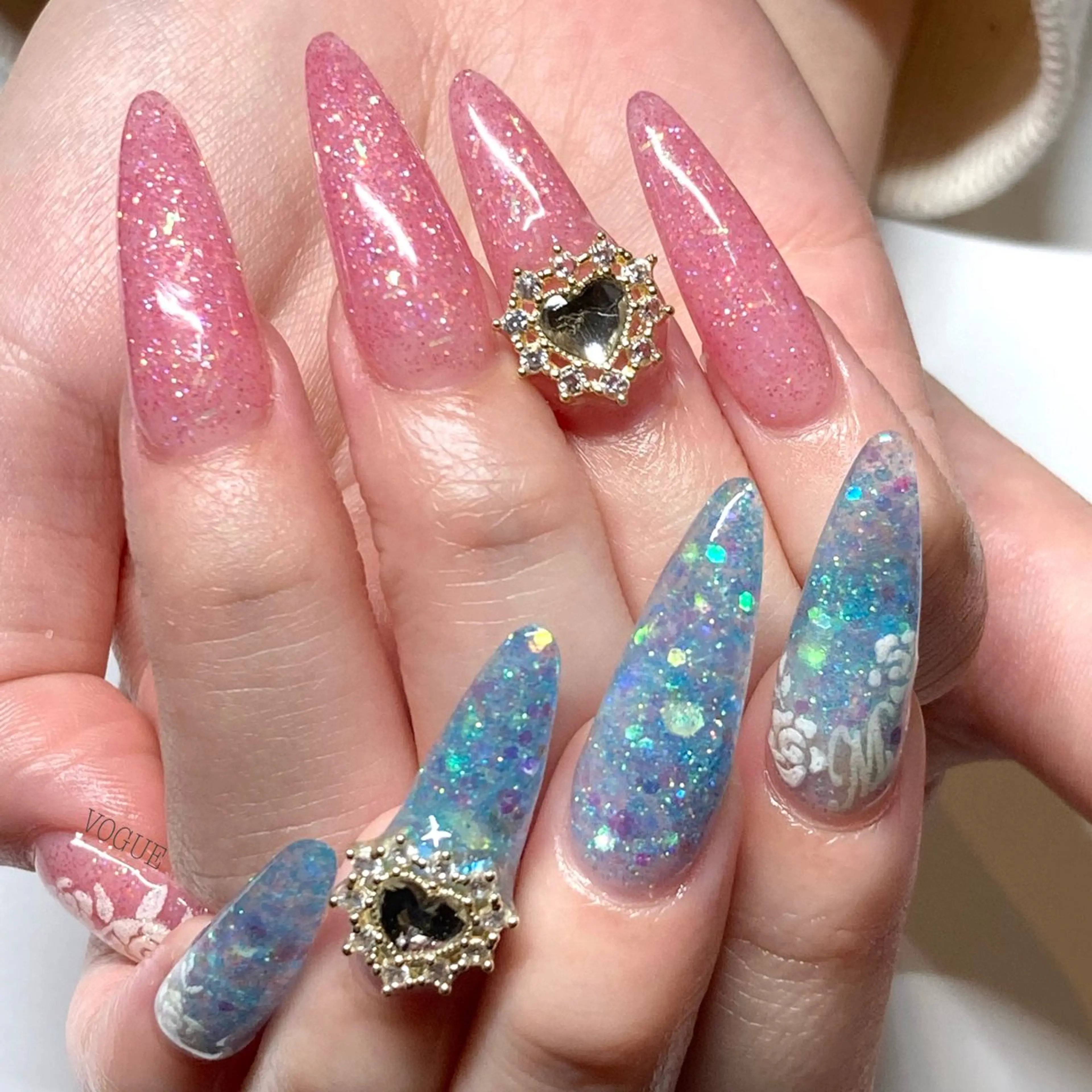 ネイル ハンドネイル VOGUE ×SWANのネイルデザイン