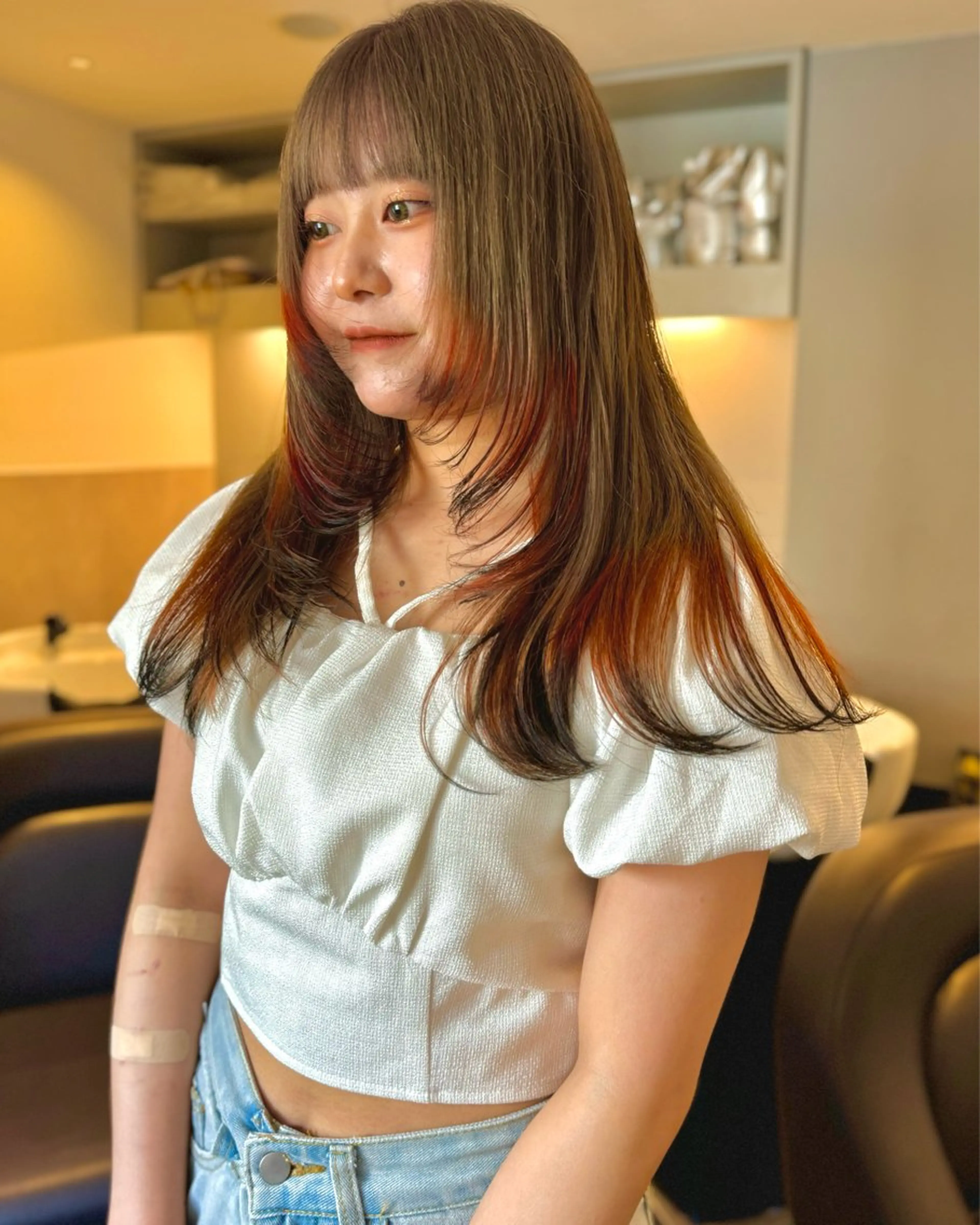 ロング カラー デザインカラー 狐カラー オレンジ ヘアカラー トリートメント RAIMA ケアハイトーンのヘアスタイル